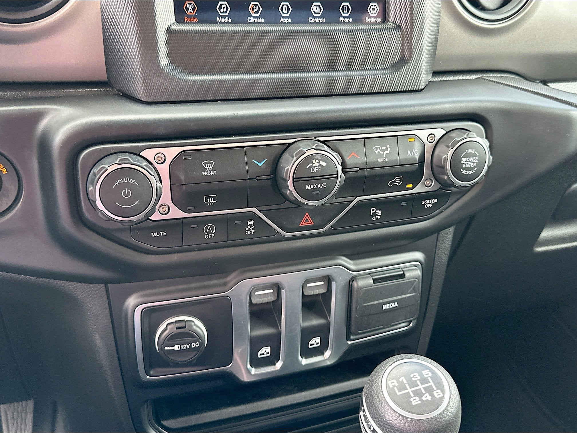 2022 Jeep Wrangler Willys