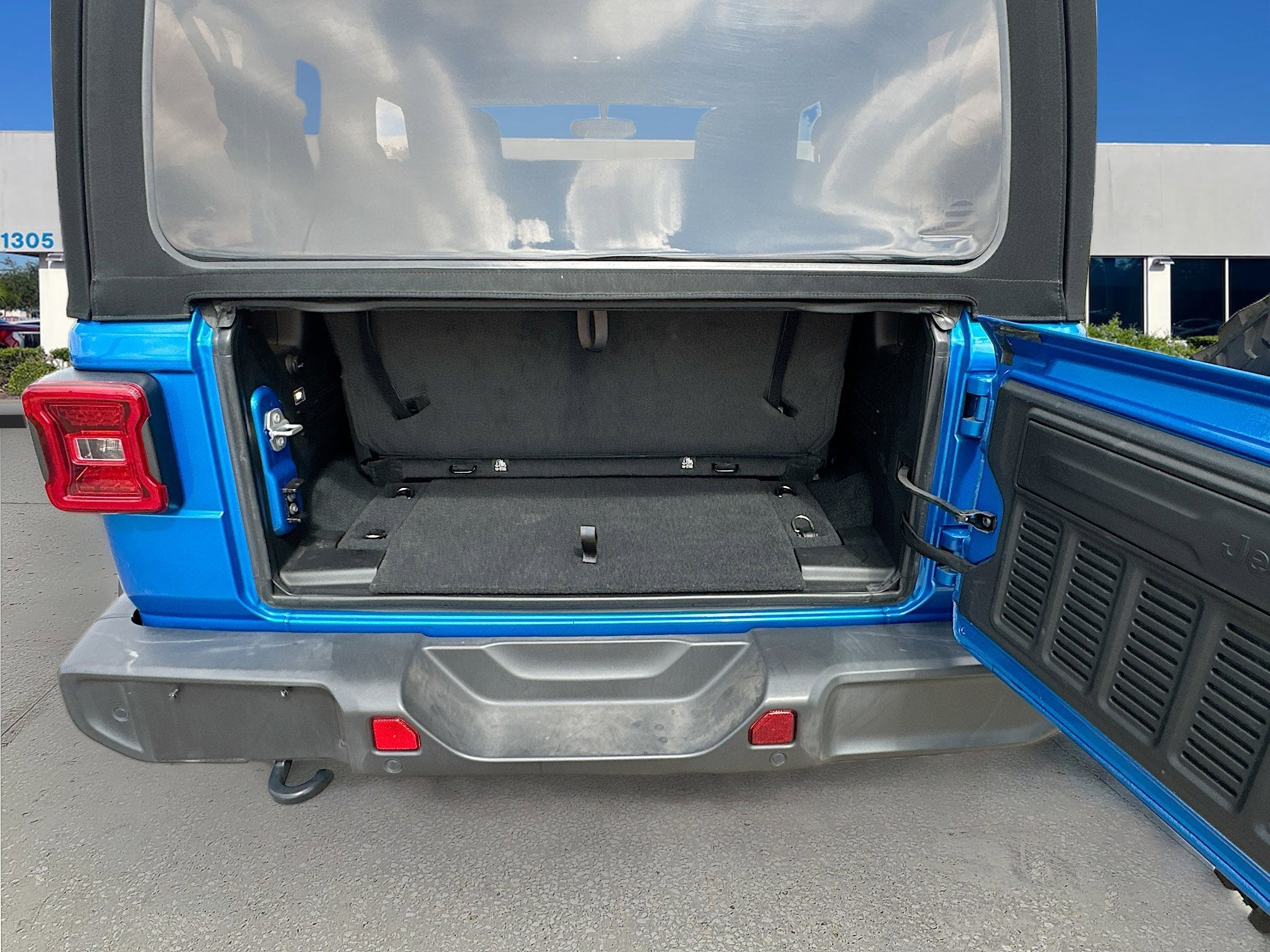 2022 Jeep Wrangler Willys