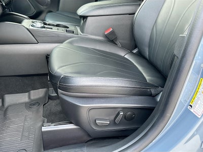 2025 Ford Escape Platinum