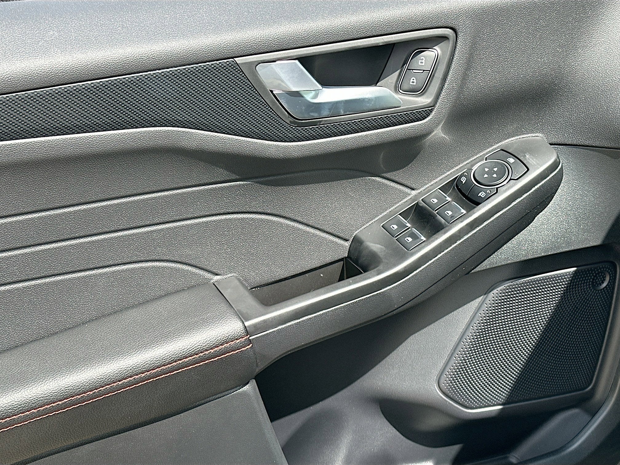 2026 Ford Escape ST-Line Select