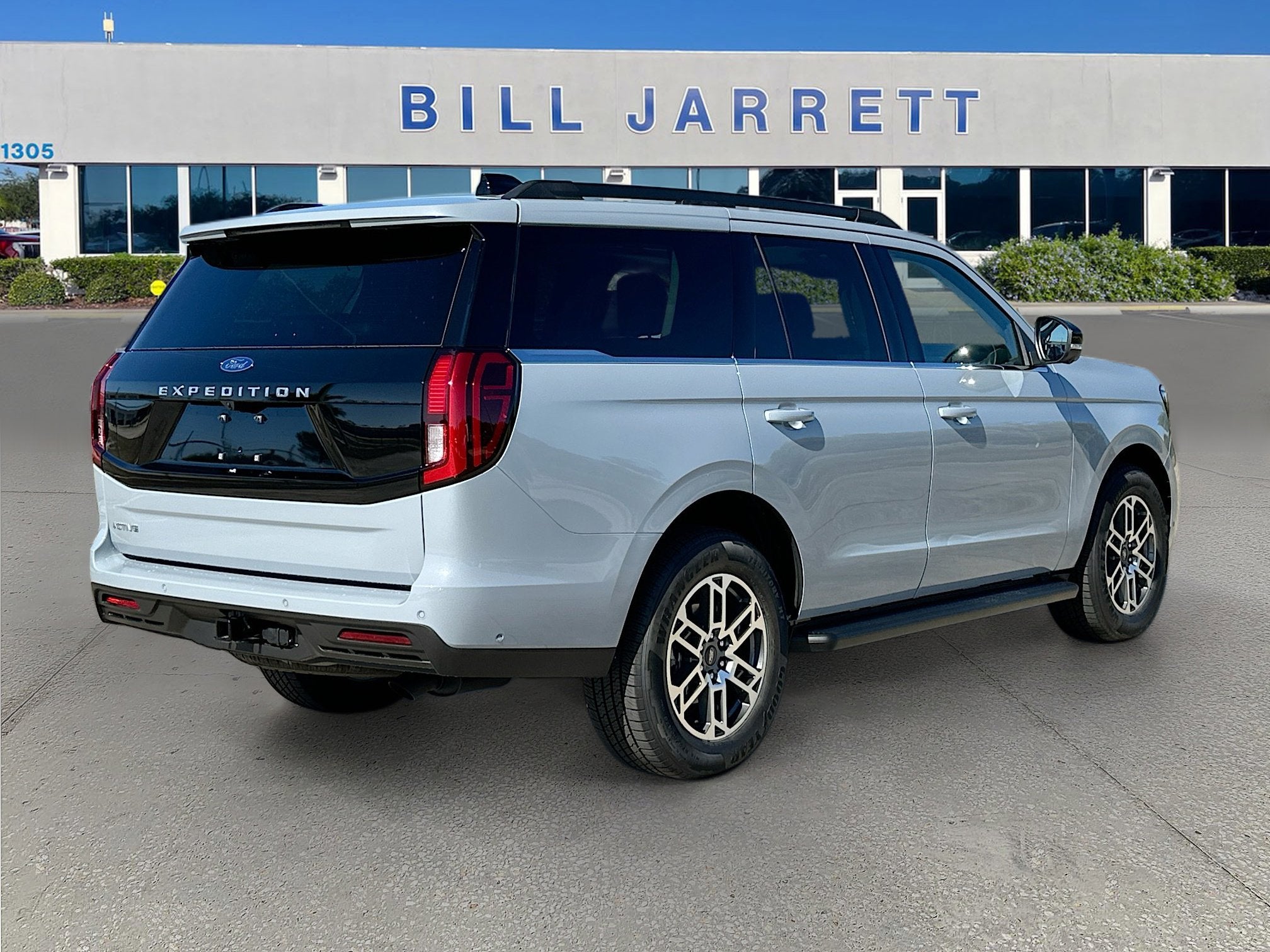 2025 Ford Expedition Active