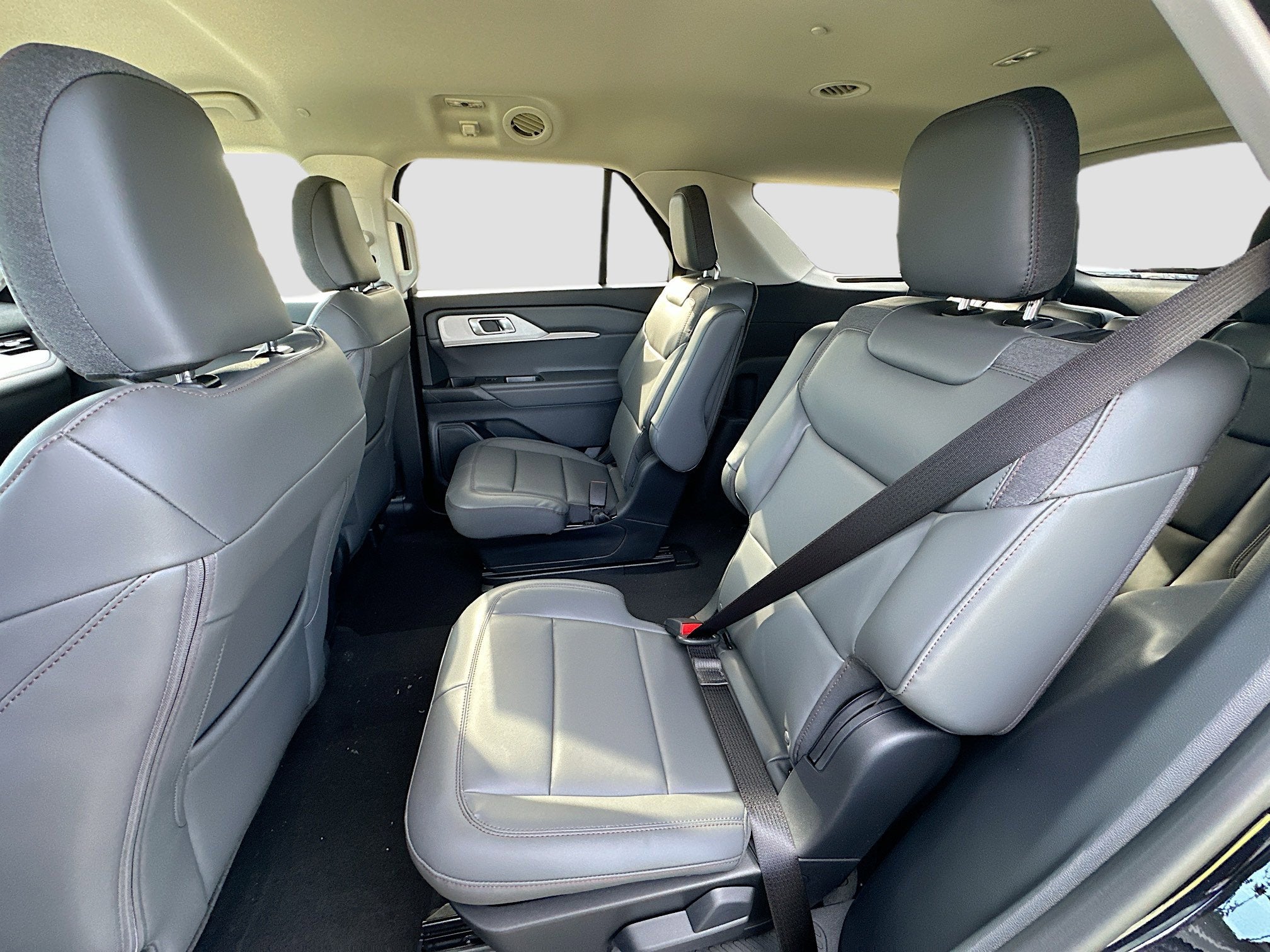2026 Ford Explorer Active w/100A Pkg