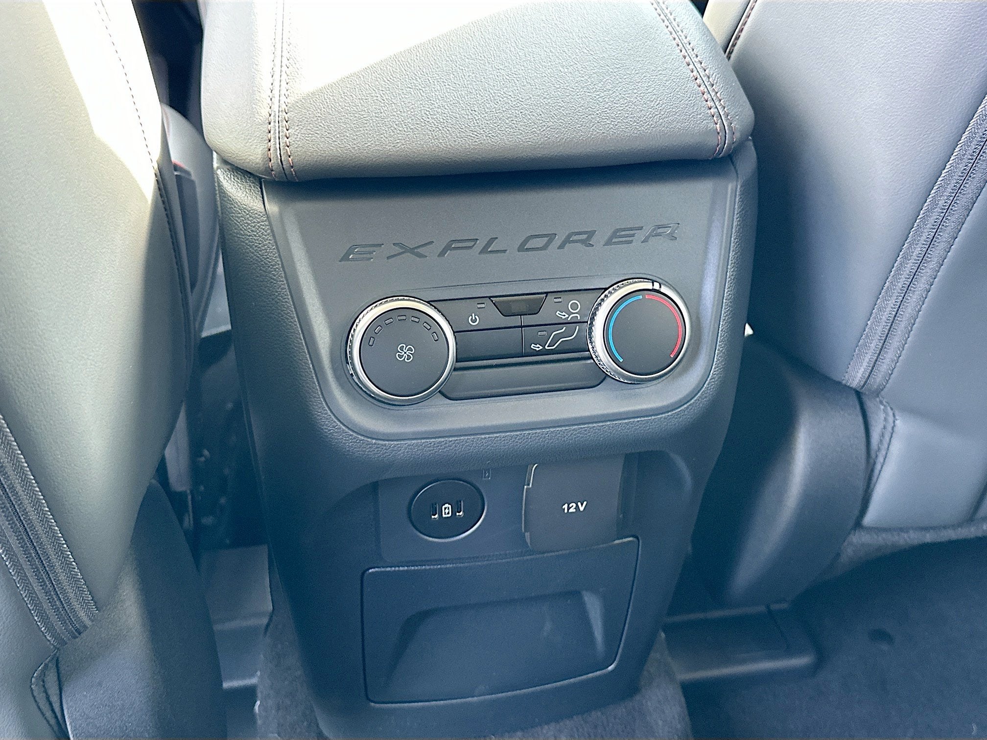 2026 Ford Explorer Active w/100A Pkg