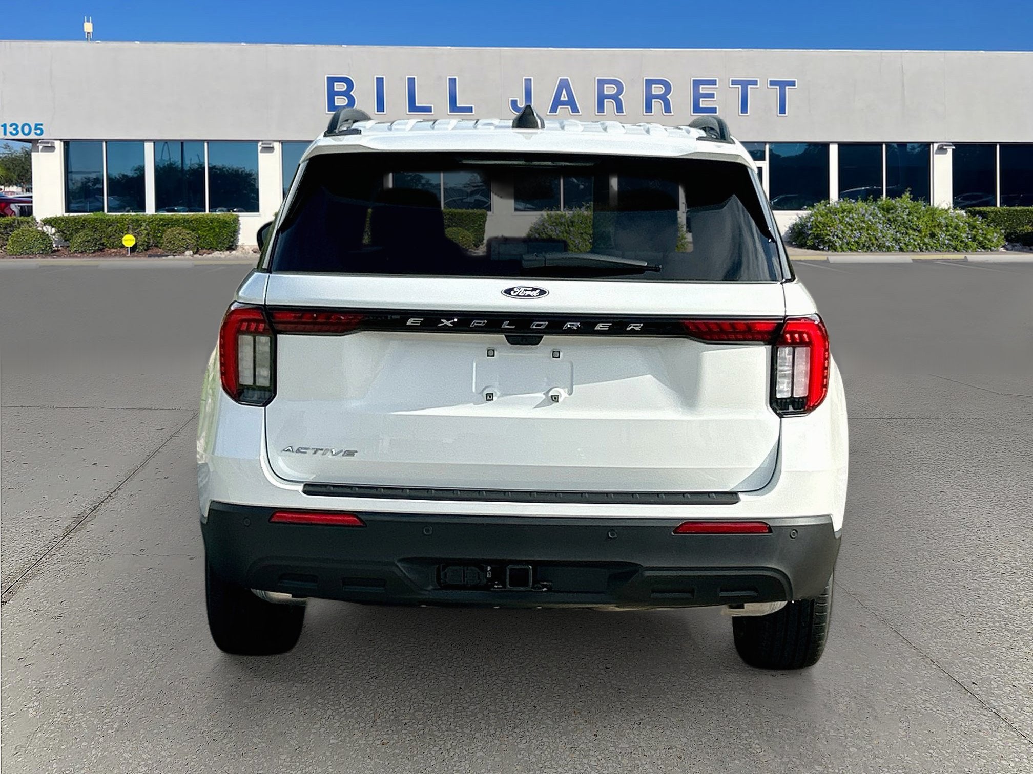 2027 Ford Explorer Active w/100A Pkg