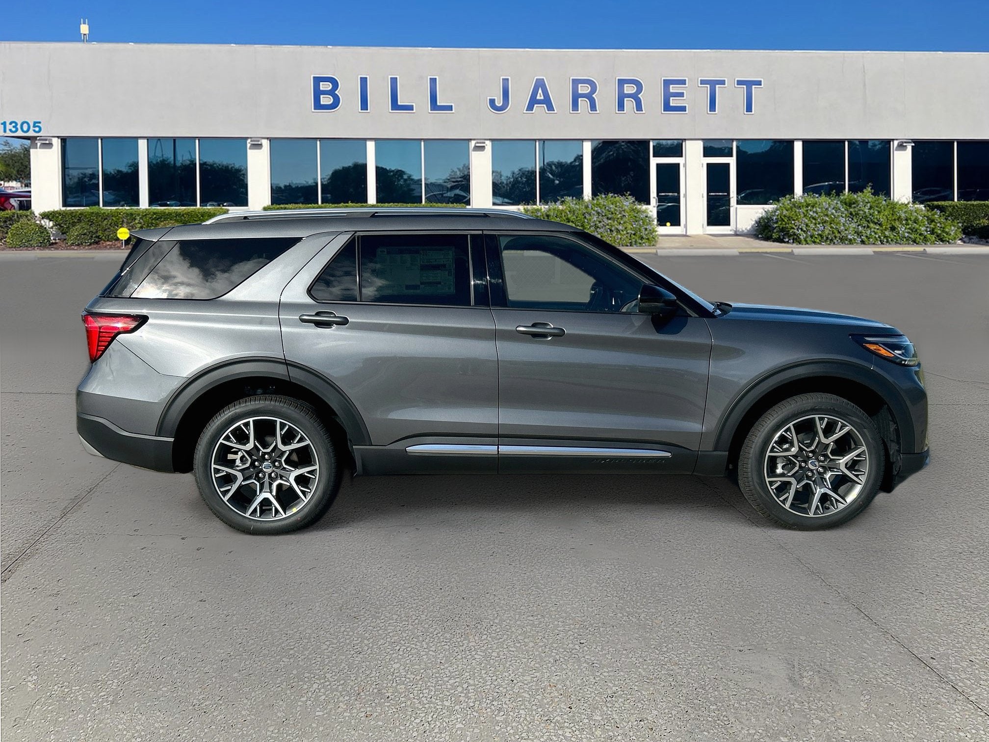 2027 Ford Explorer Platinum