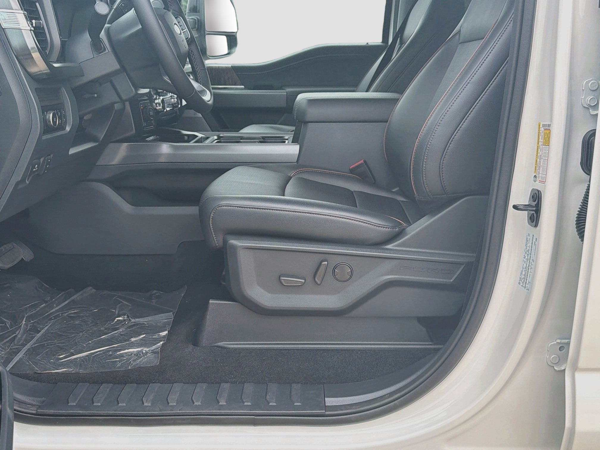 2027 Ford F-250SD F-250® Lariat®