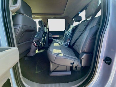 2027 Ford F-350SD F-350® Platinum®