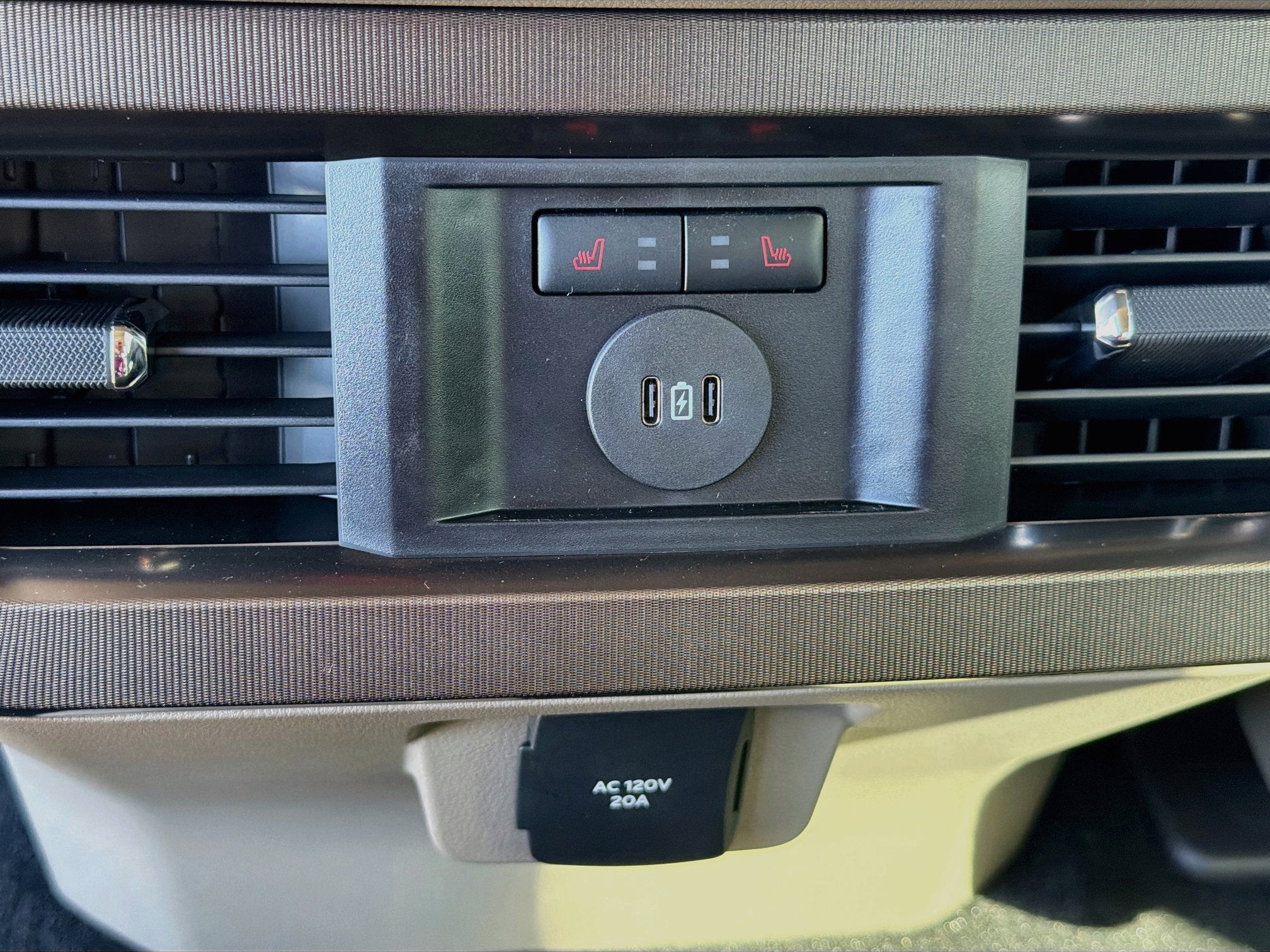 2027 Ford F-350SD F-350® Platinum®