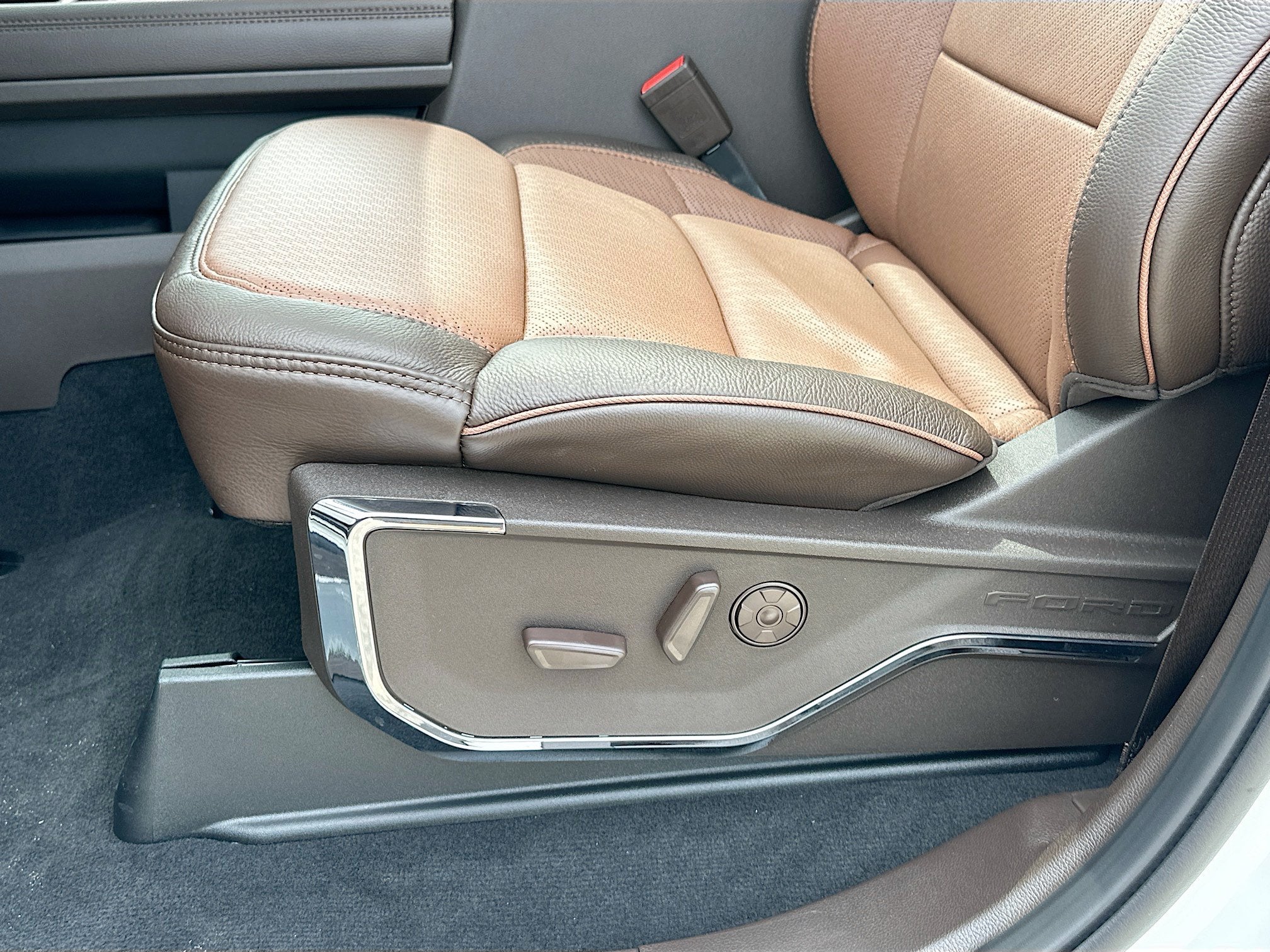 2026 Ford F-350SD F-350® King Ranch®