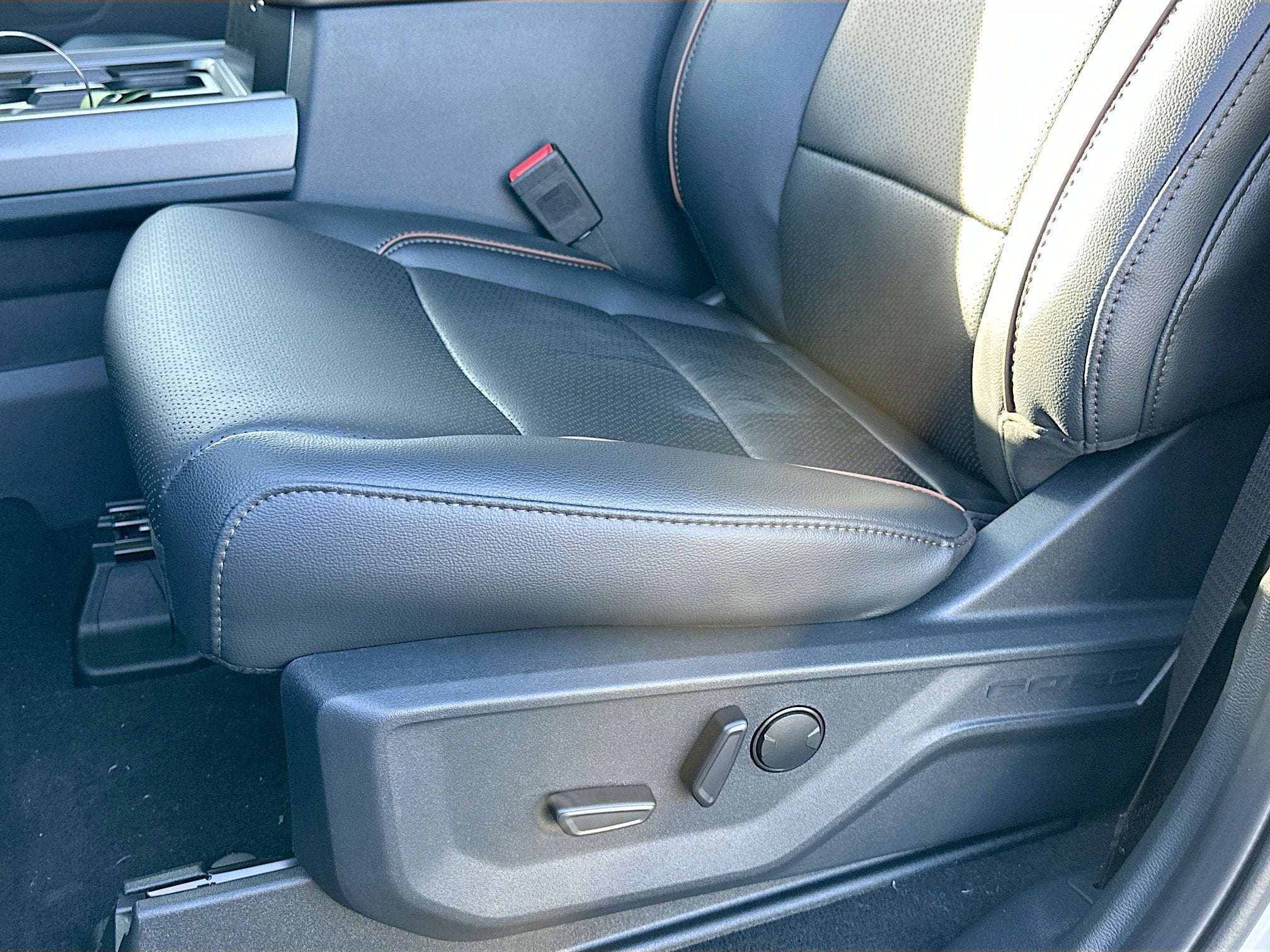 2026 Ford F-350SD F-350® Lariat®