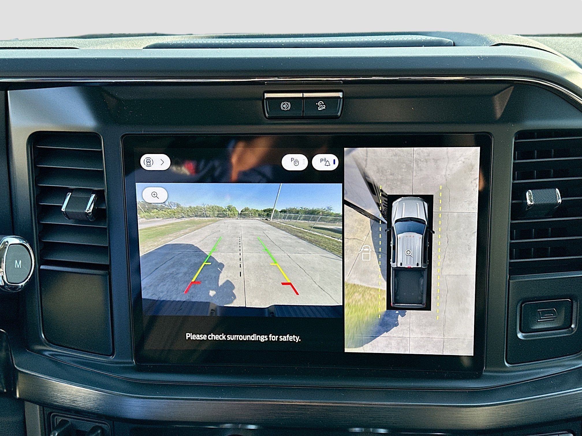 2026 Ford F-350SD F-350® Lariat®