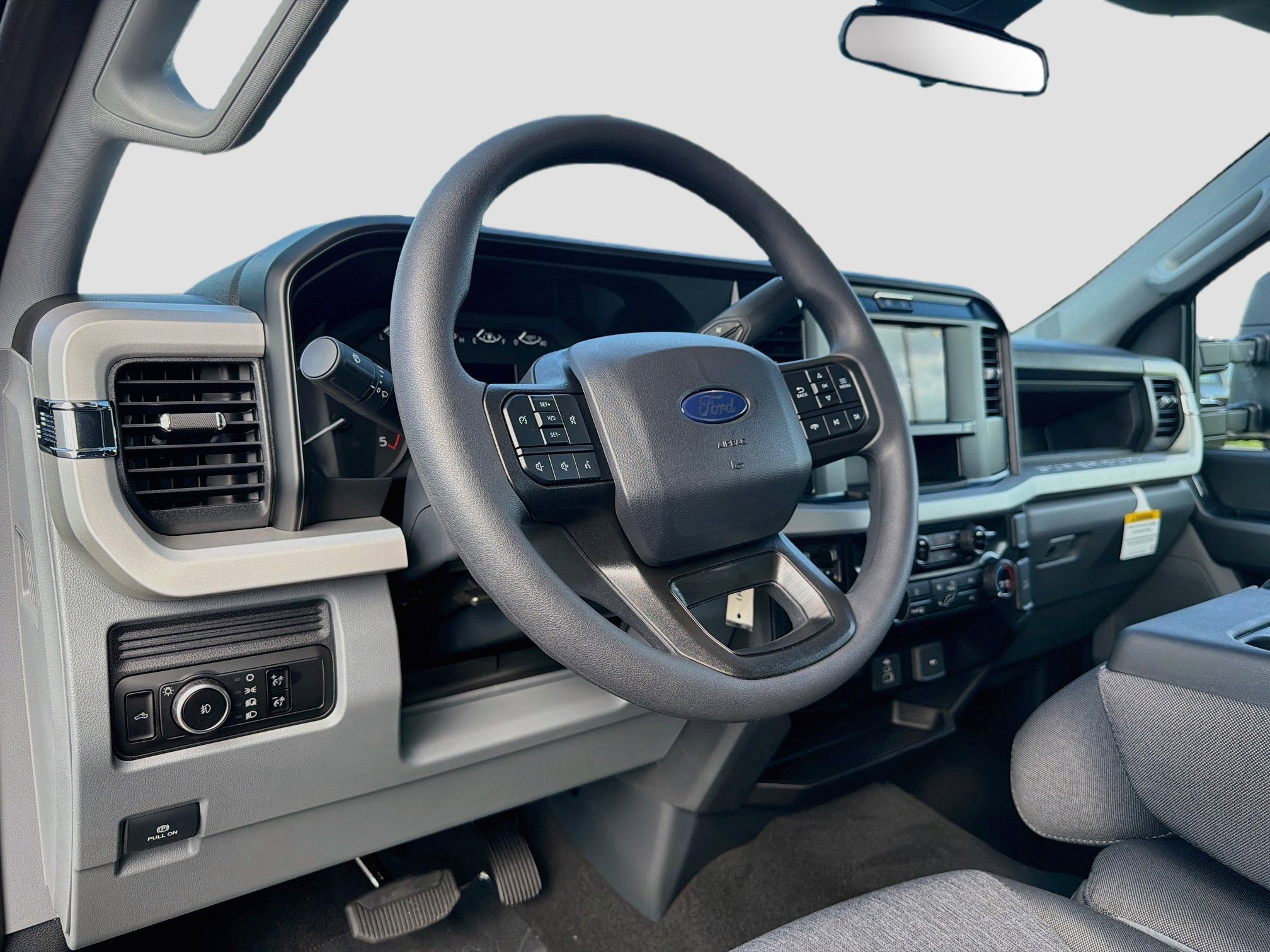 2027 Ford Super Duty F-350 DRW F-350® XL