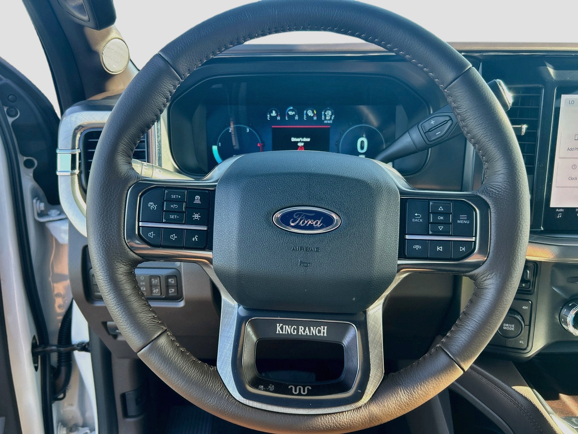 2026 Ford Super Duty F-350 DRW F-350® King Ranch®