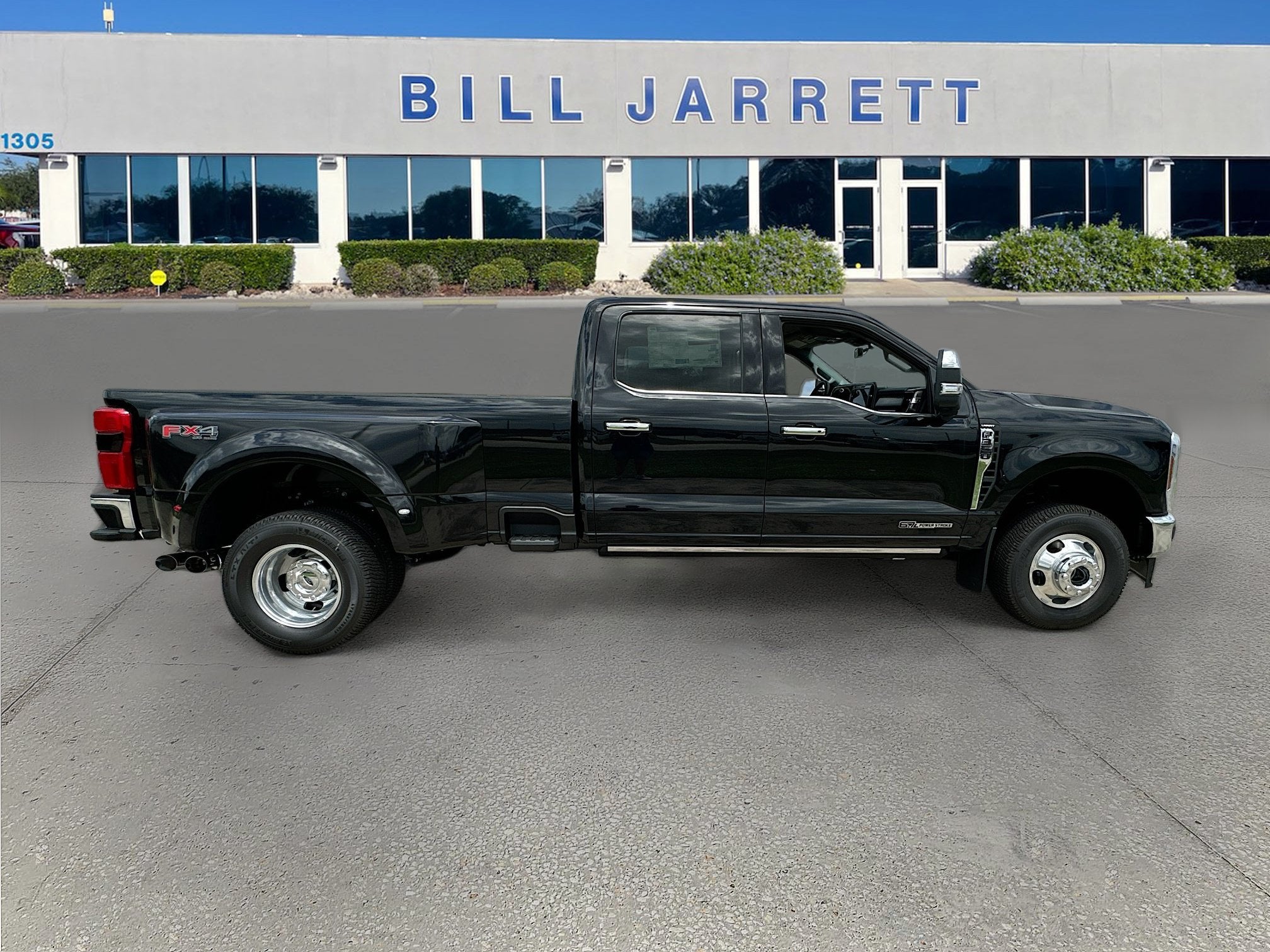 2026 Ford Super Duty F-350 DRW F-350® Lariat®