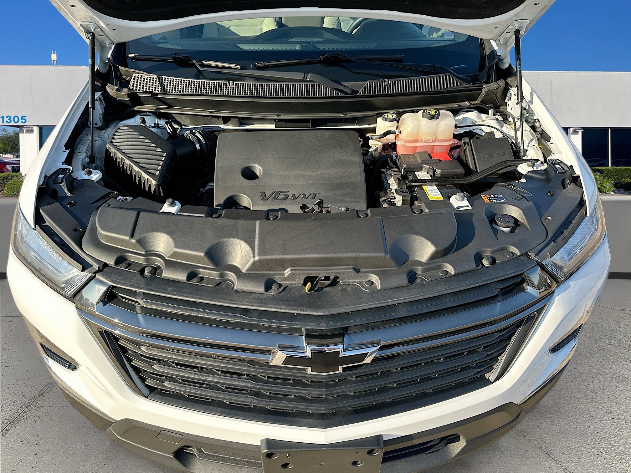 2023 Chevrolet Traverse LS