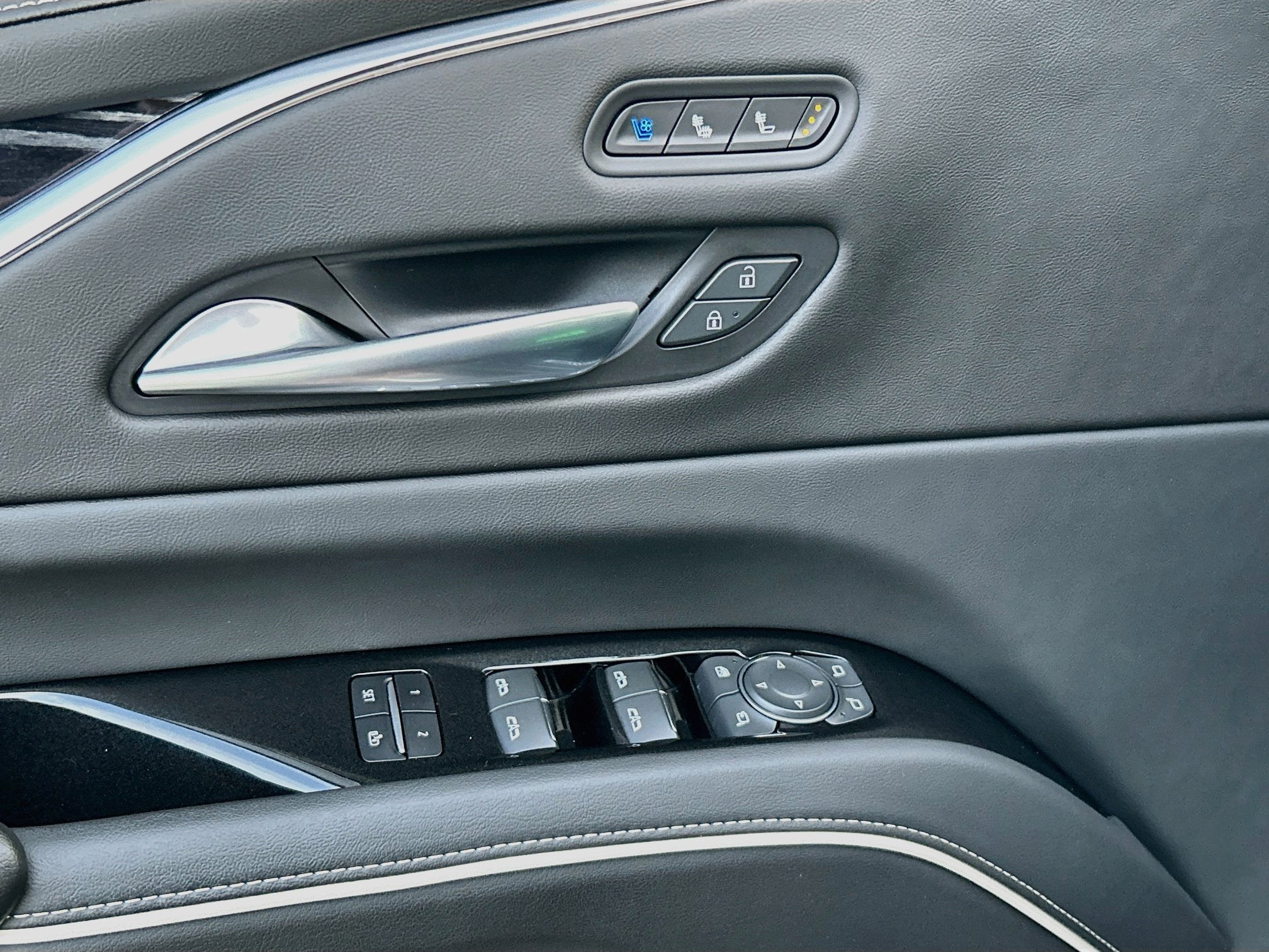 2022 Cadillac Escalade Sport