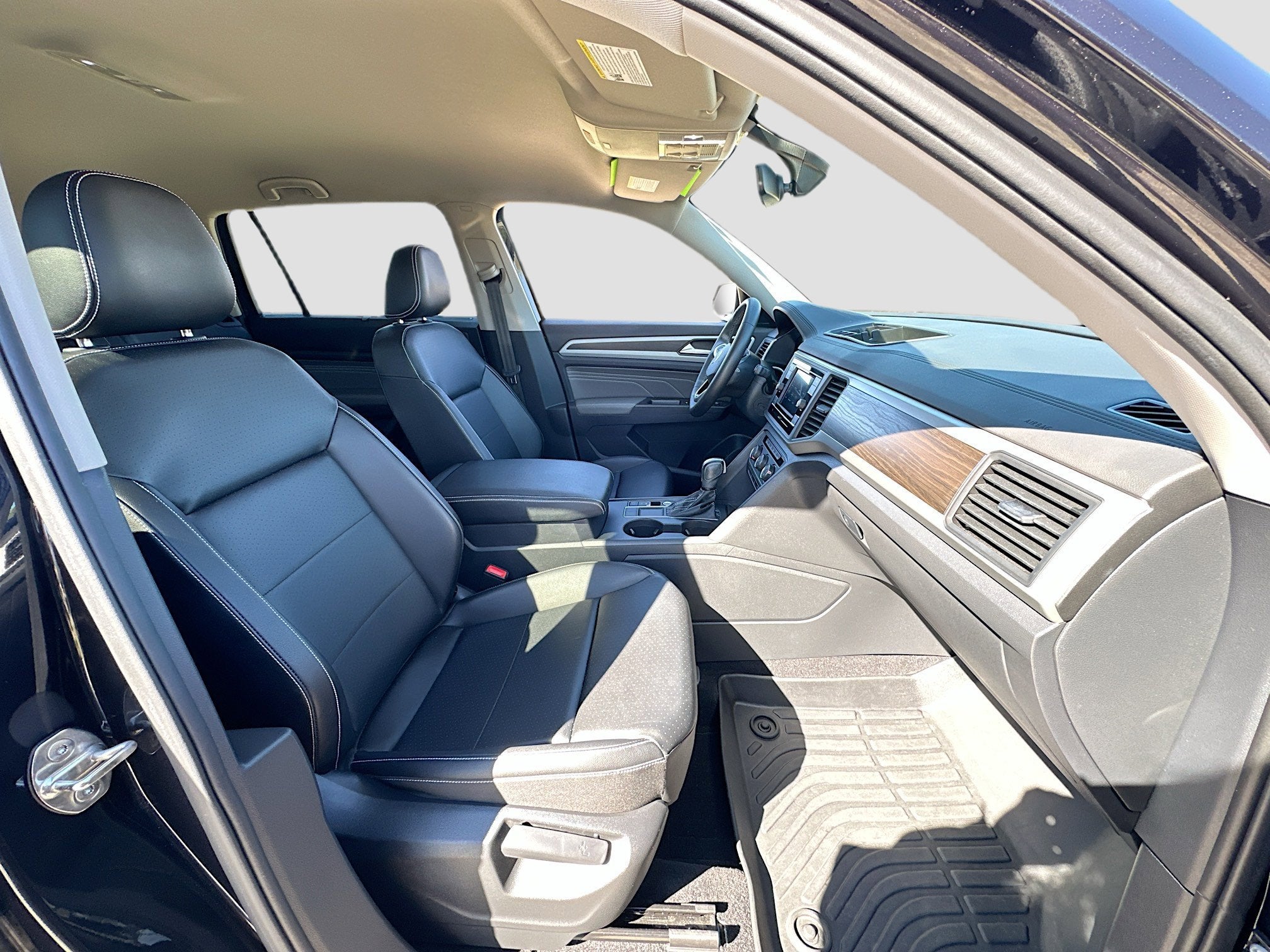 2023 Volkswagen Atlas 2.0T SE