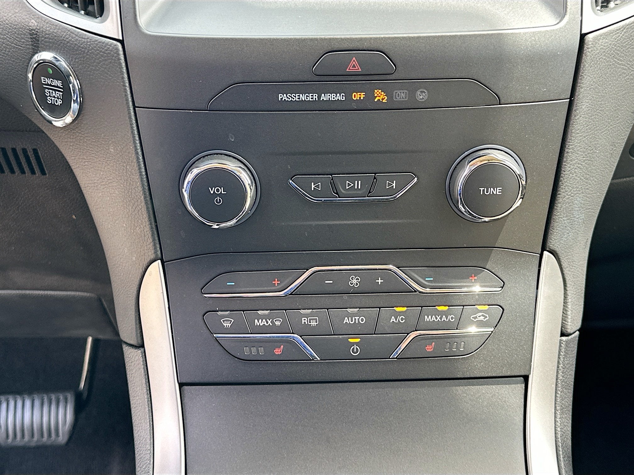 2020 Ford Edge Sport