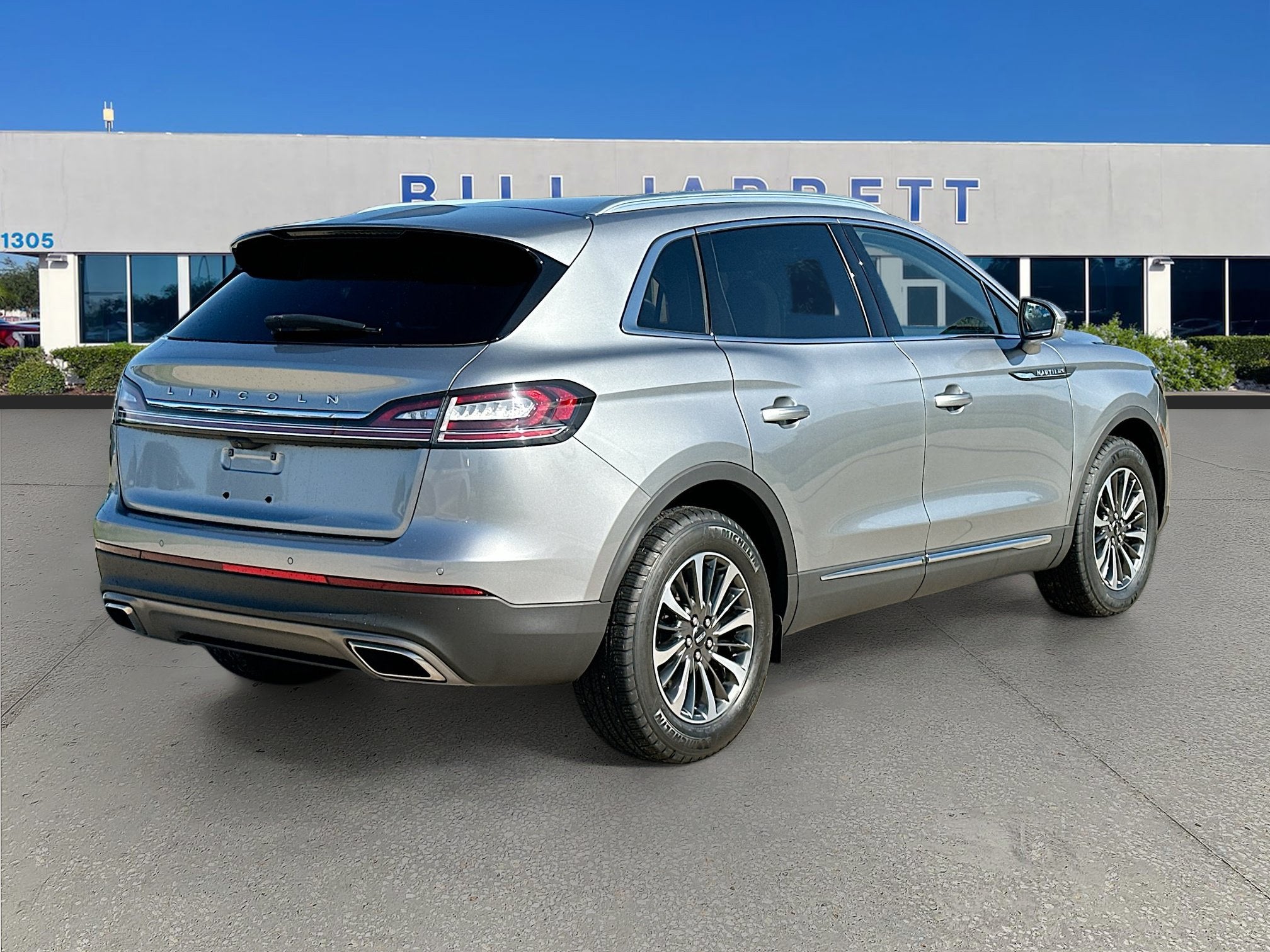 2023 Lincoln Nautilus Standard