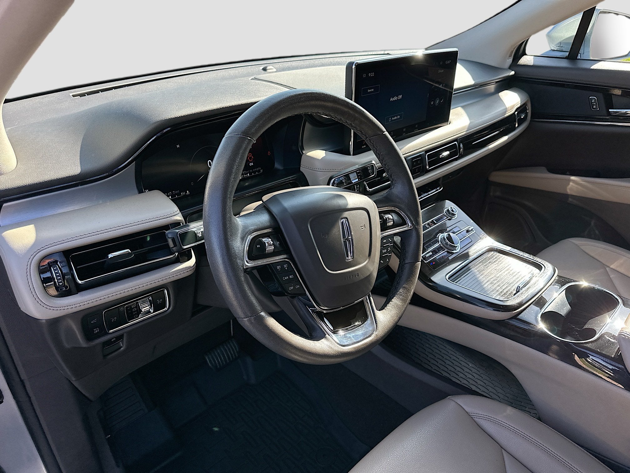 2023 Lincoln Nautilus Standard