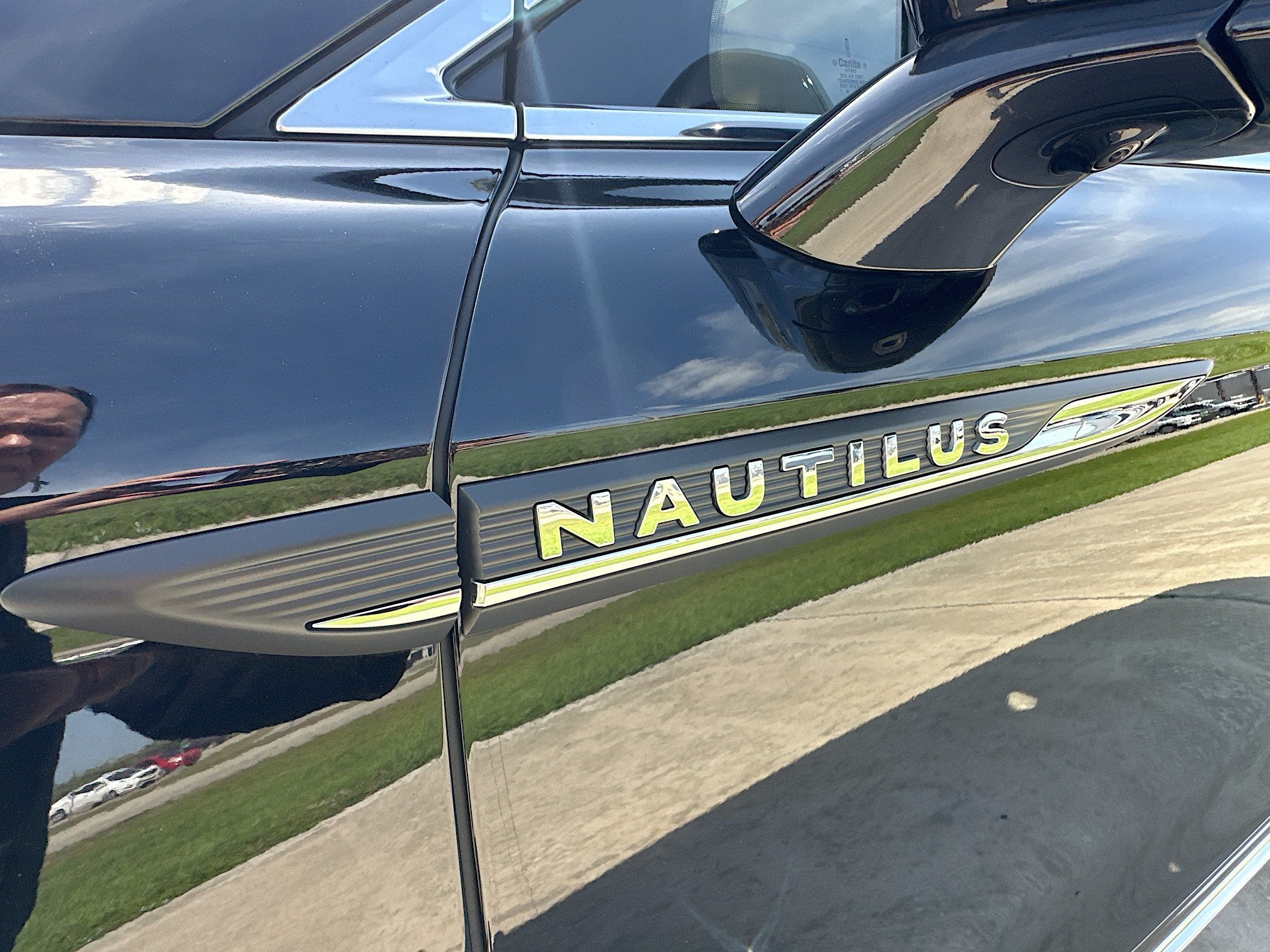 2022 Lincoln Nautilus Reserve