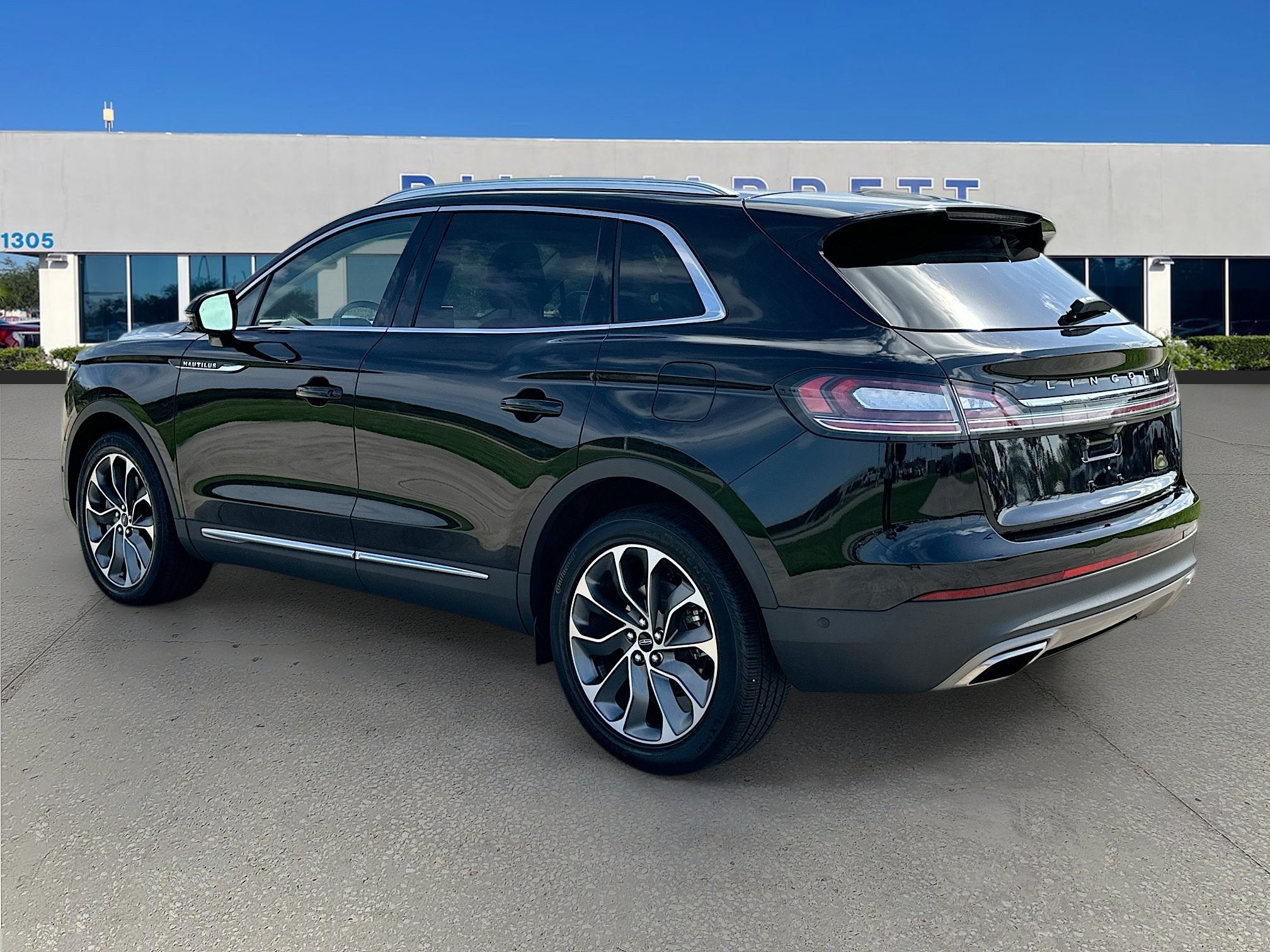 2022 Lincoln Nautilus Reserve