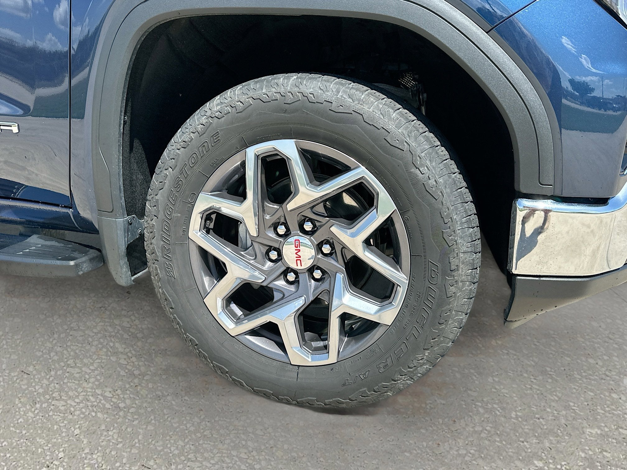 2023 GMC Sierra 1500 SLT