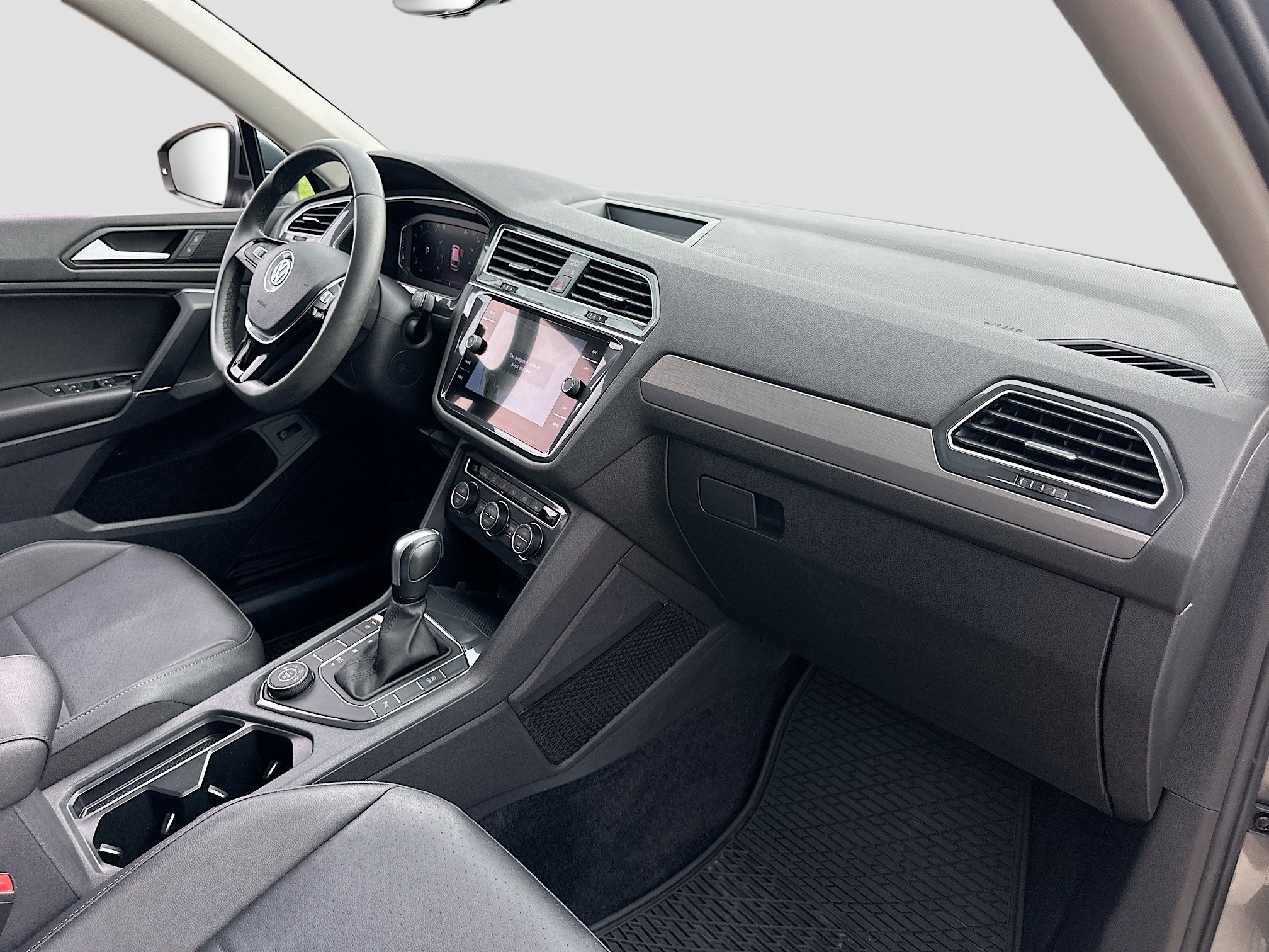 2020 Volkswagen Tiguan 2.0T SEL