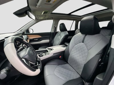 2026 Toyota Grand Highlander Base
