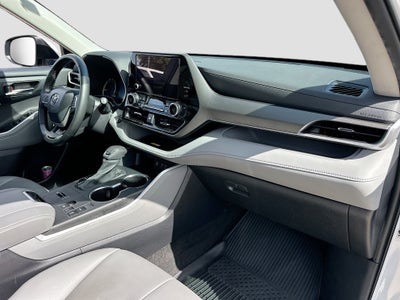 2024 Toyota Highlander Sport