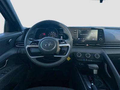 2023 Hyundai Elantra SE