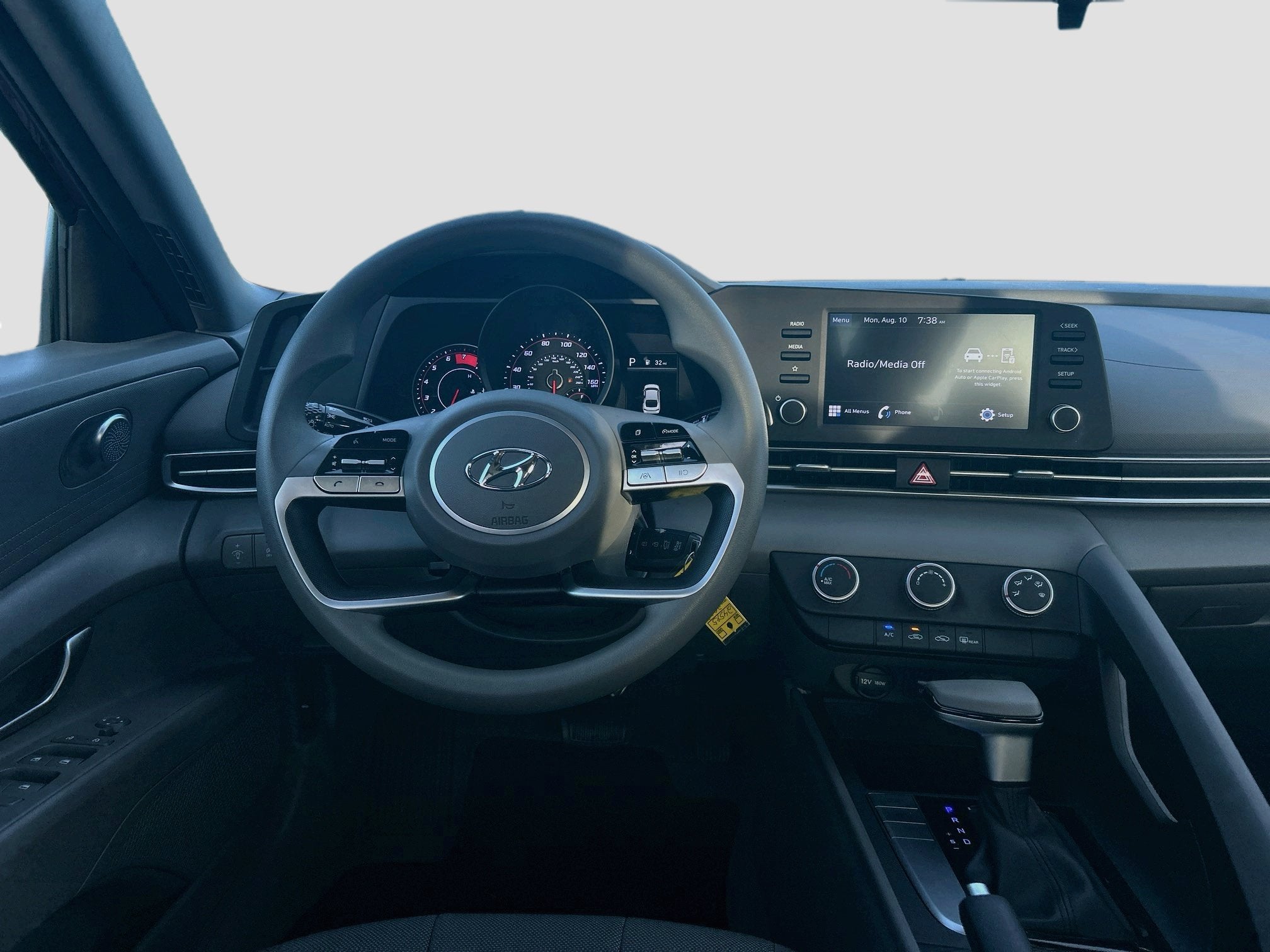 2023 Hyundai Elantra SE