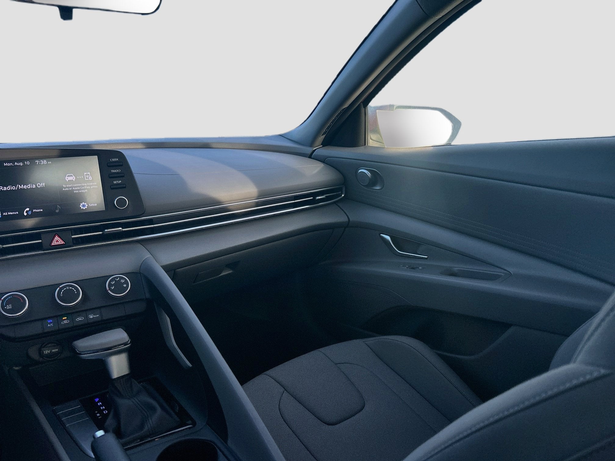 2023 Hyundai Elantra SE