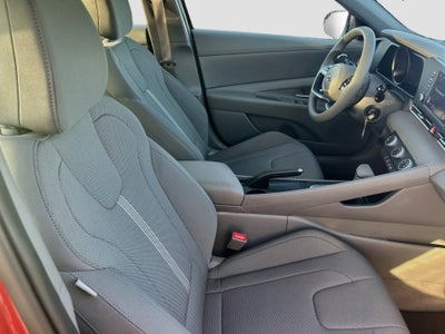 2023 Hyundai Elantra SE
