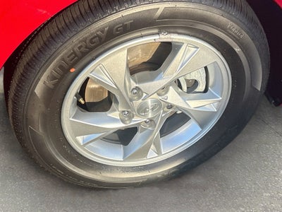 2023 Hyundai Elantra SE