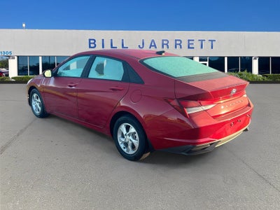 2023 Hyundai Elantra SE