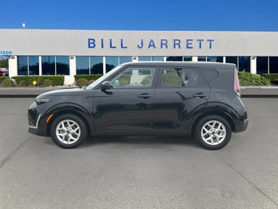 2025 Kia Soul Base