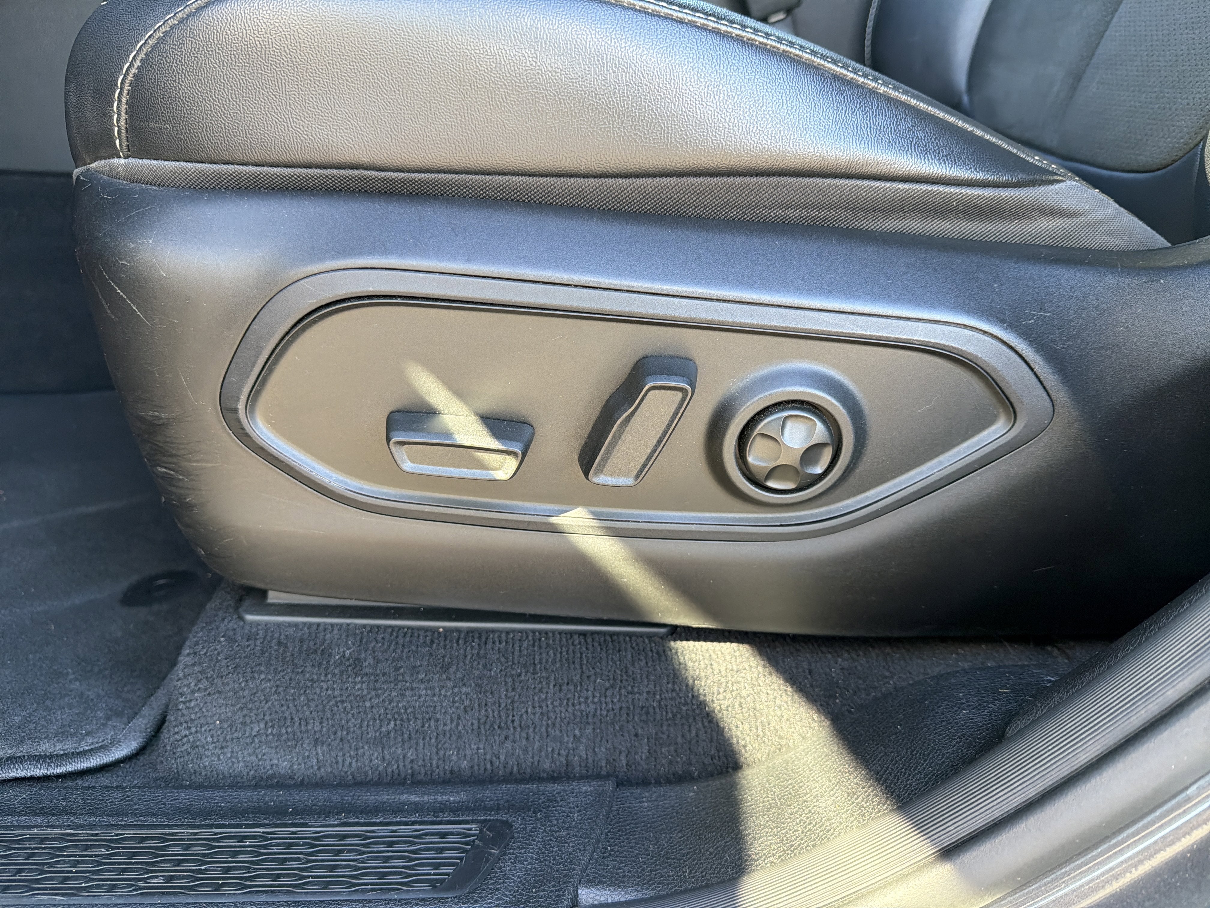 2022 Jeep Grand Cherokee L Altitude