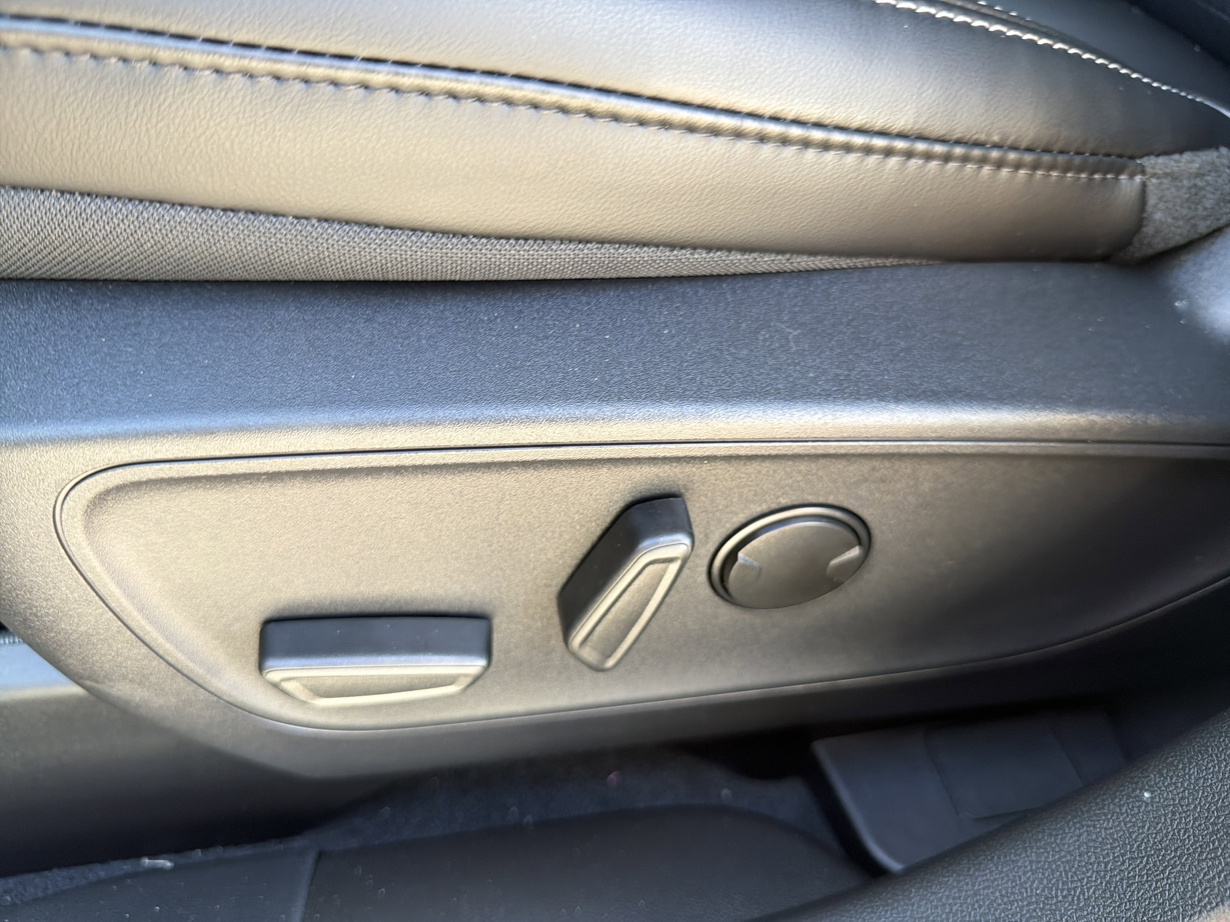 2026 Ford Escape Plug-In Hybrid Base