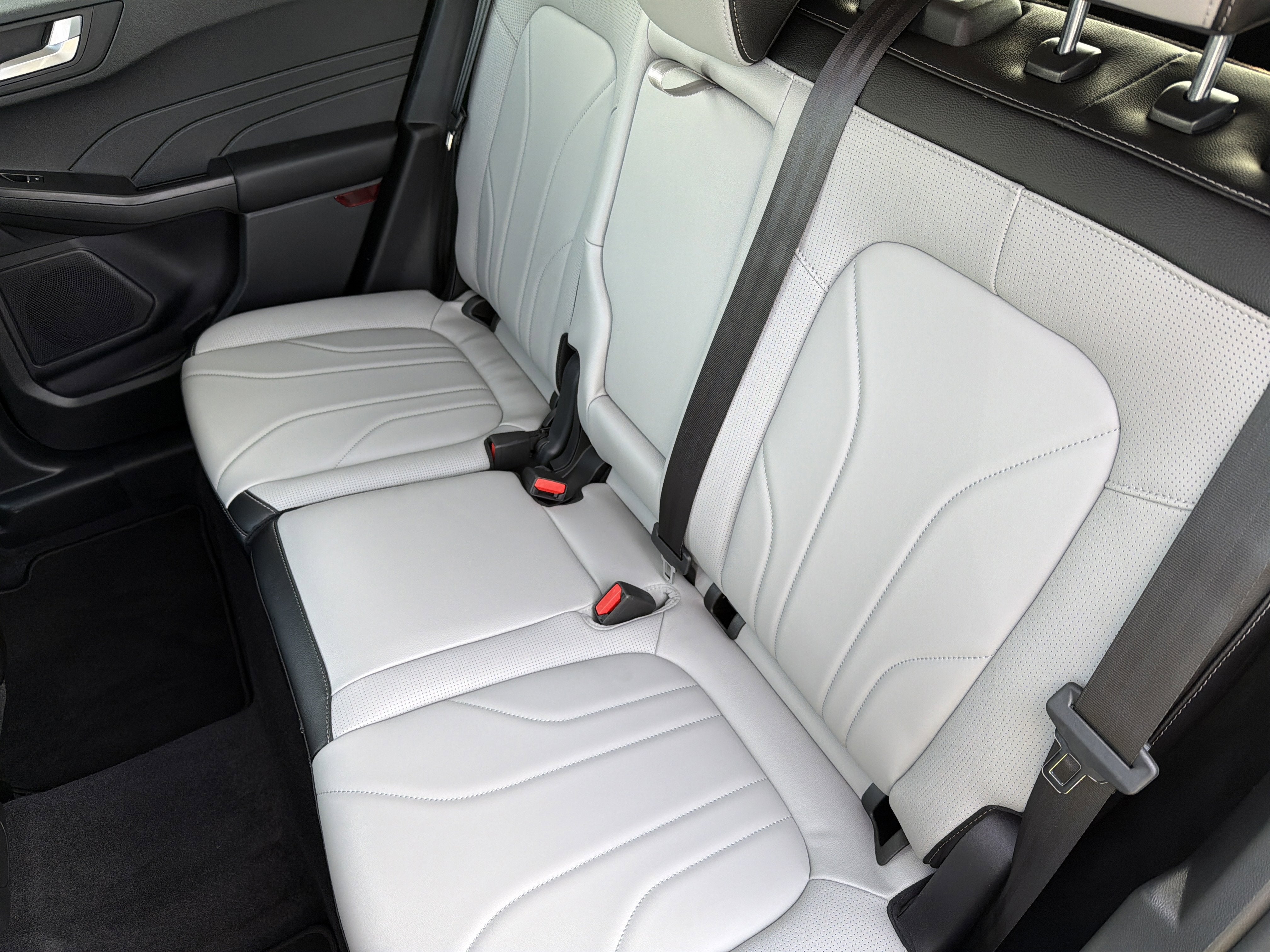 2026 Ford Escape Platinum