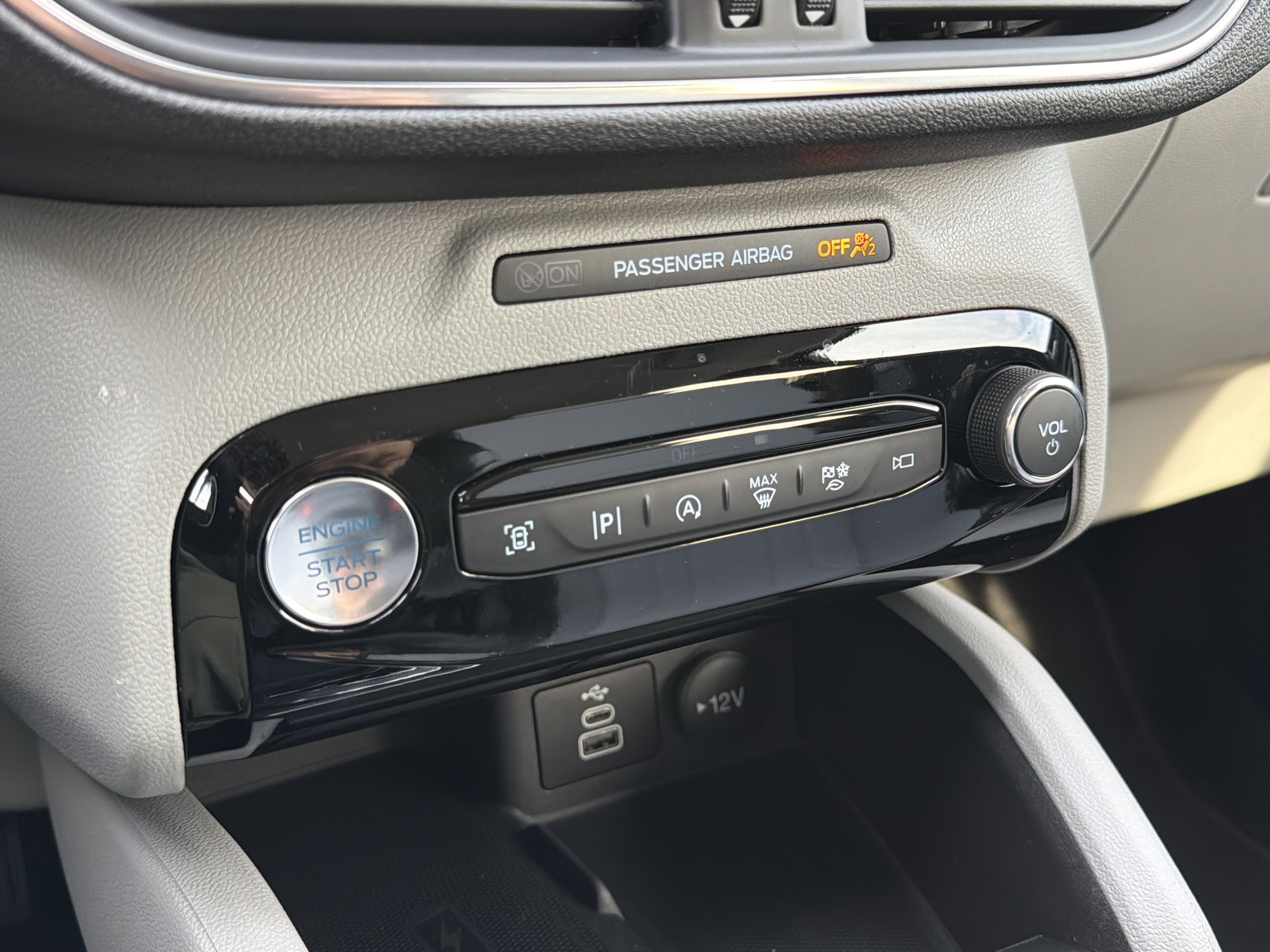 2026 Ford Escape Platinum