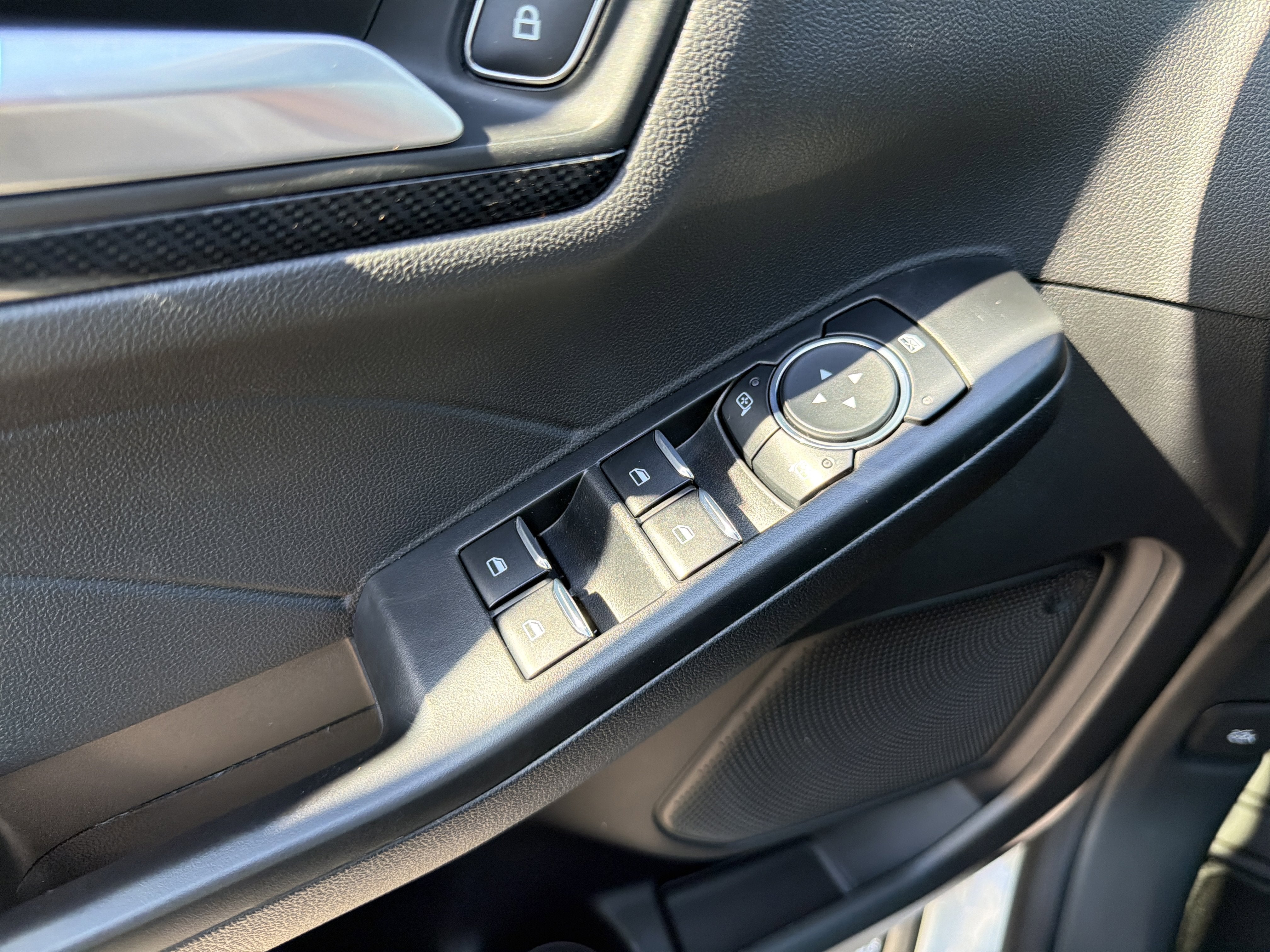 2026 Ford Escape Hybrid ST-Line Select