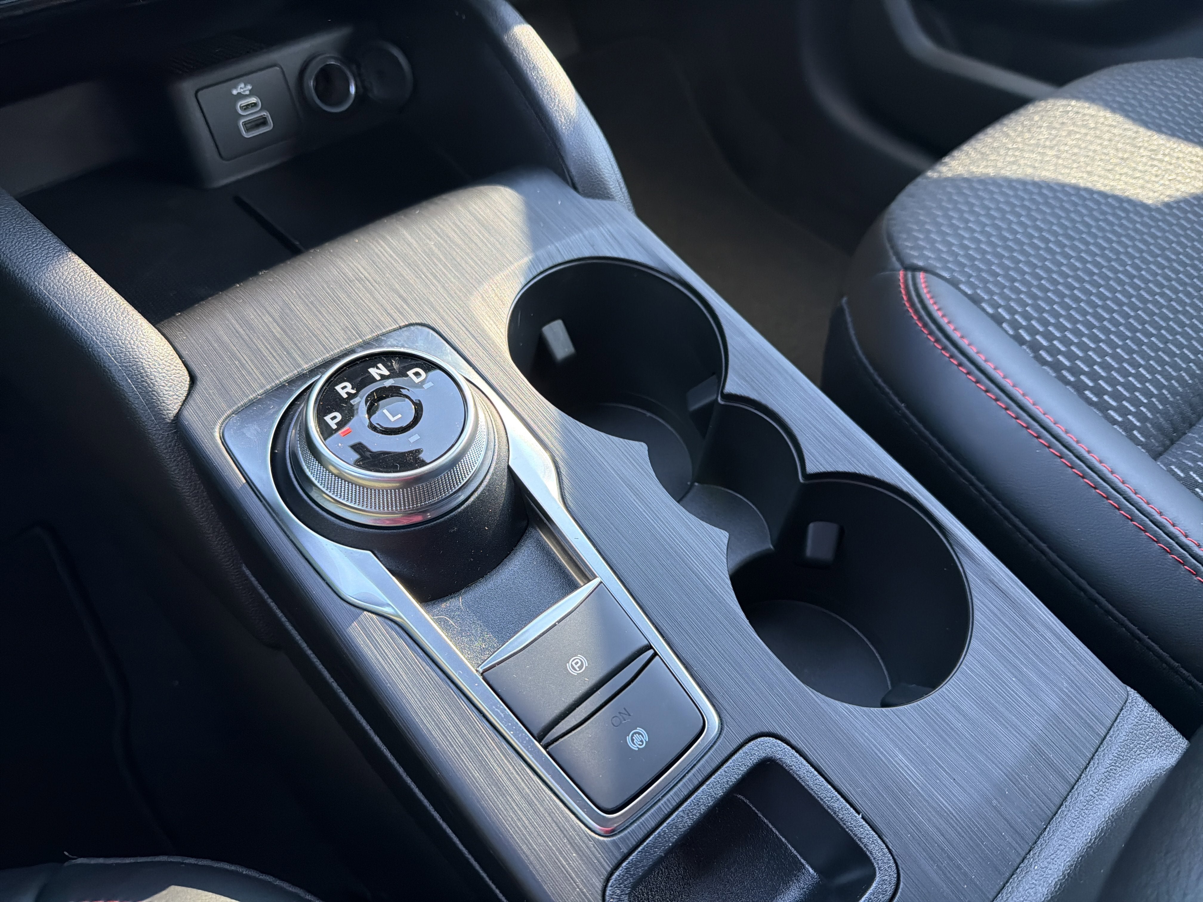 2026 Ford Escape Hybrid ST-Line Select