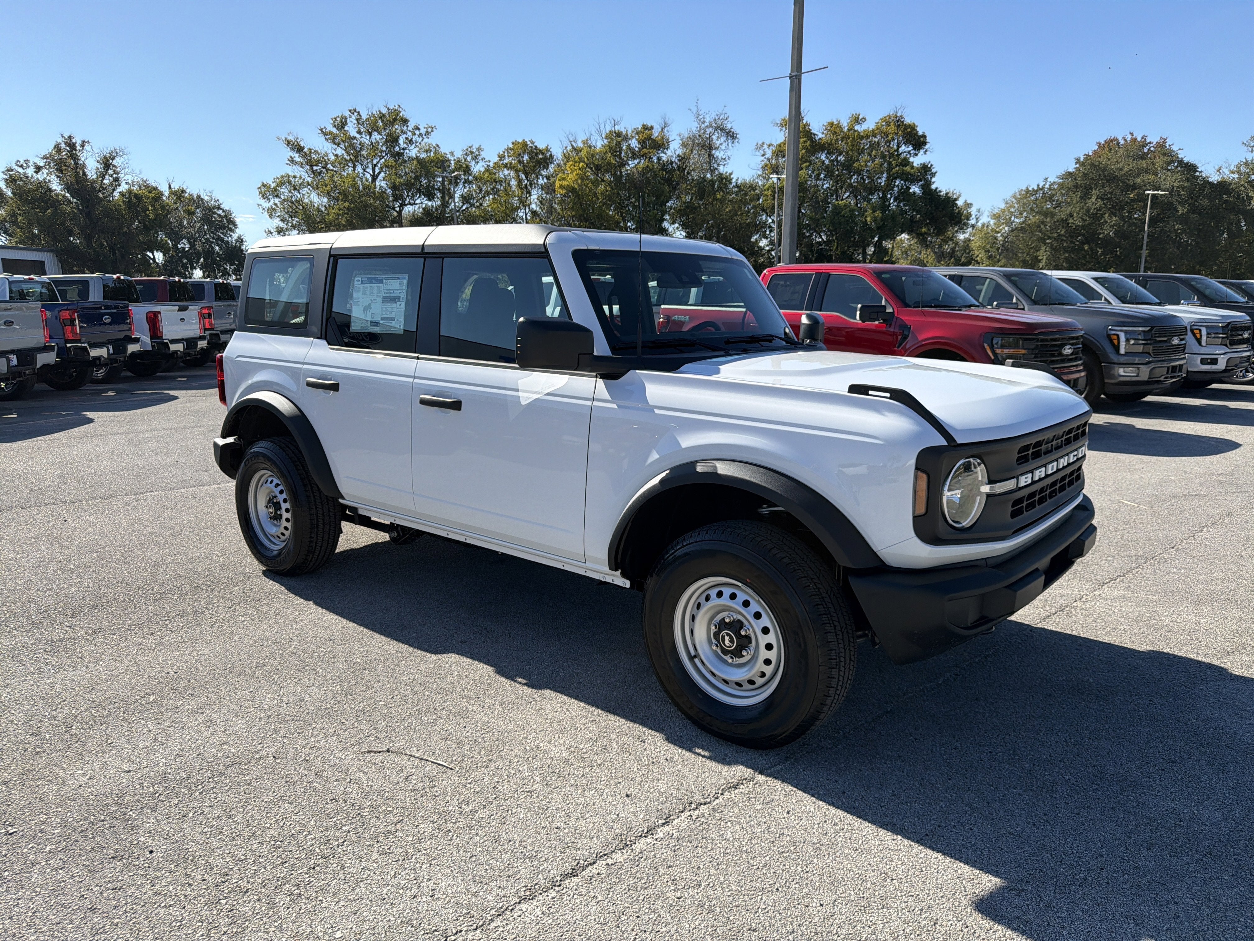 2025 Ford Bronco Base