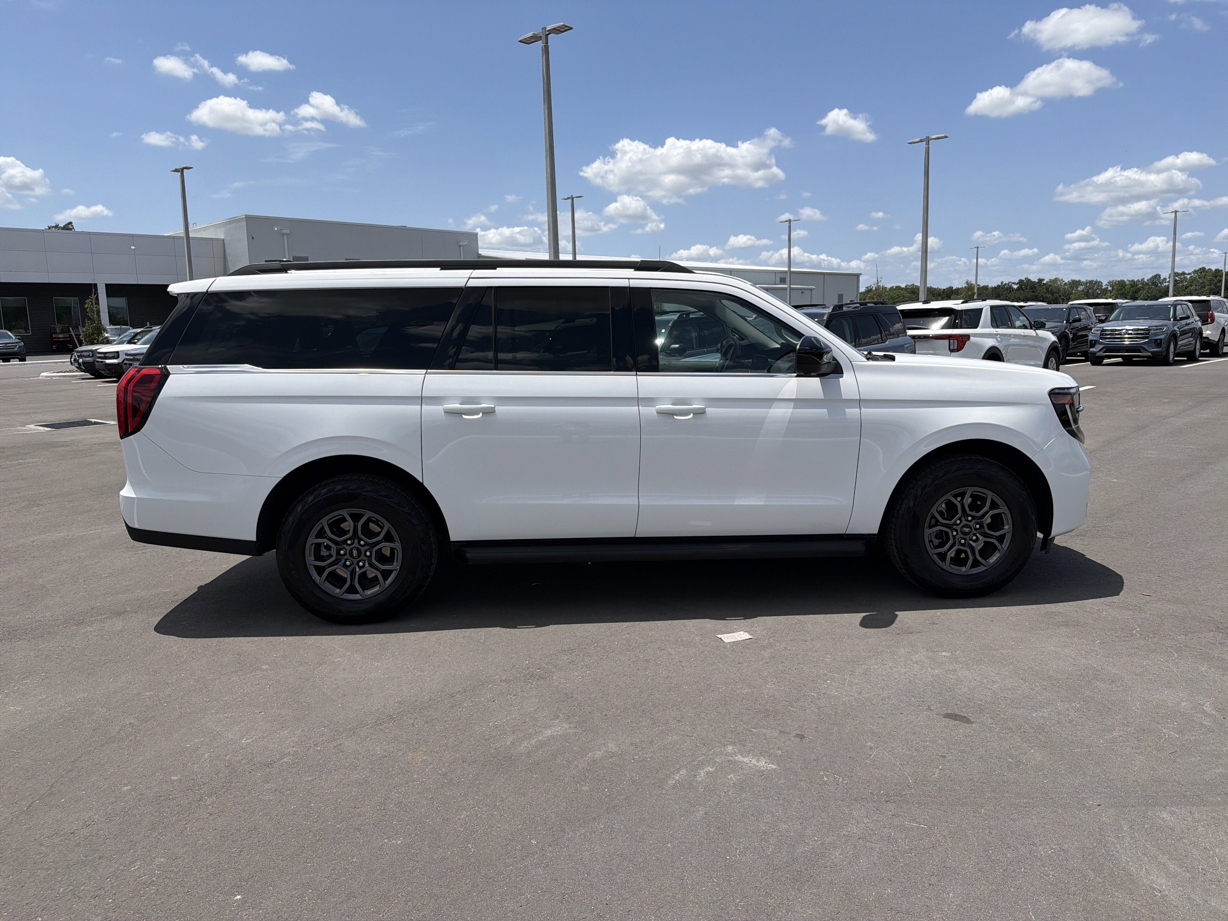 2025 Ford Expedition Max Active