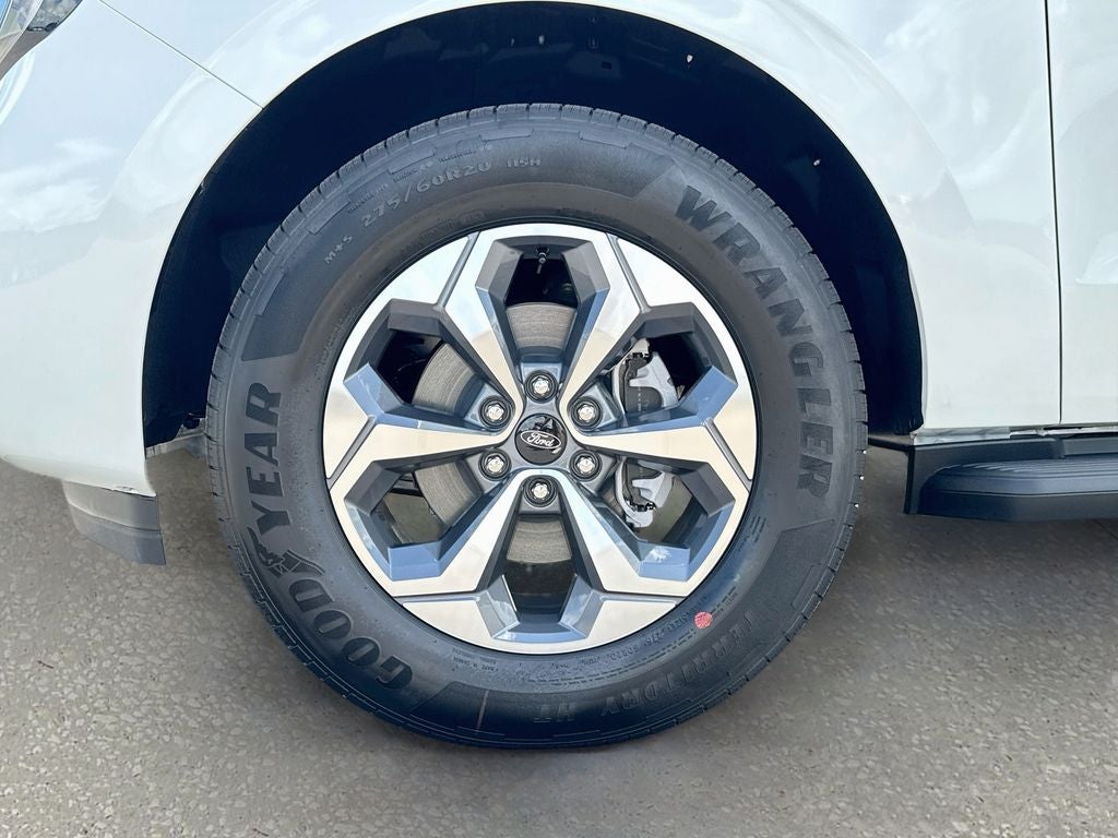 2027 Ford Expedition Active