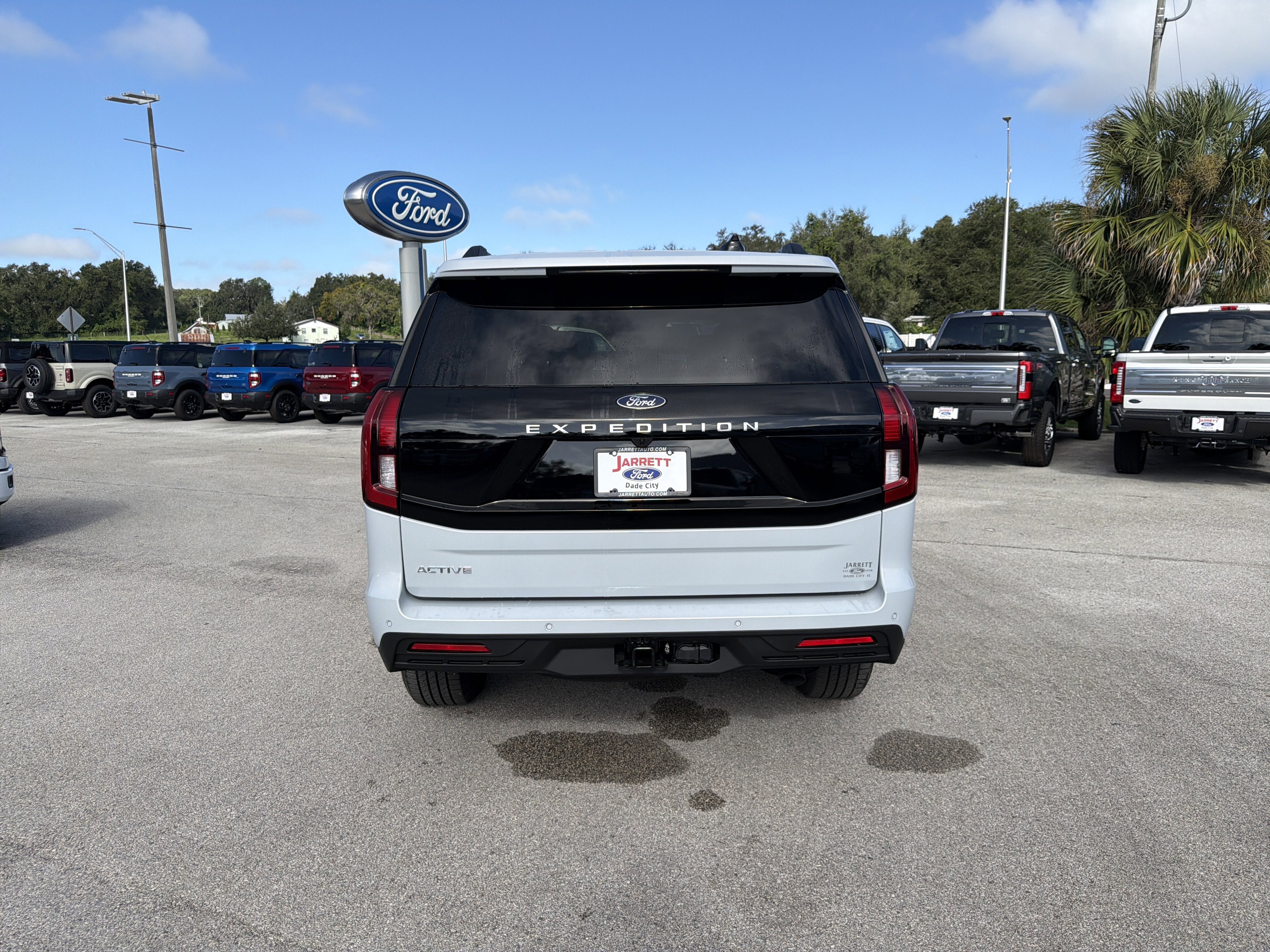 2025 Ford Expedition Active