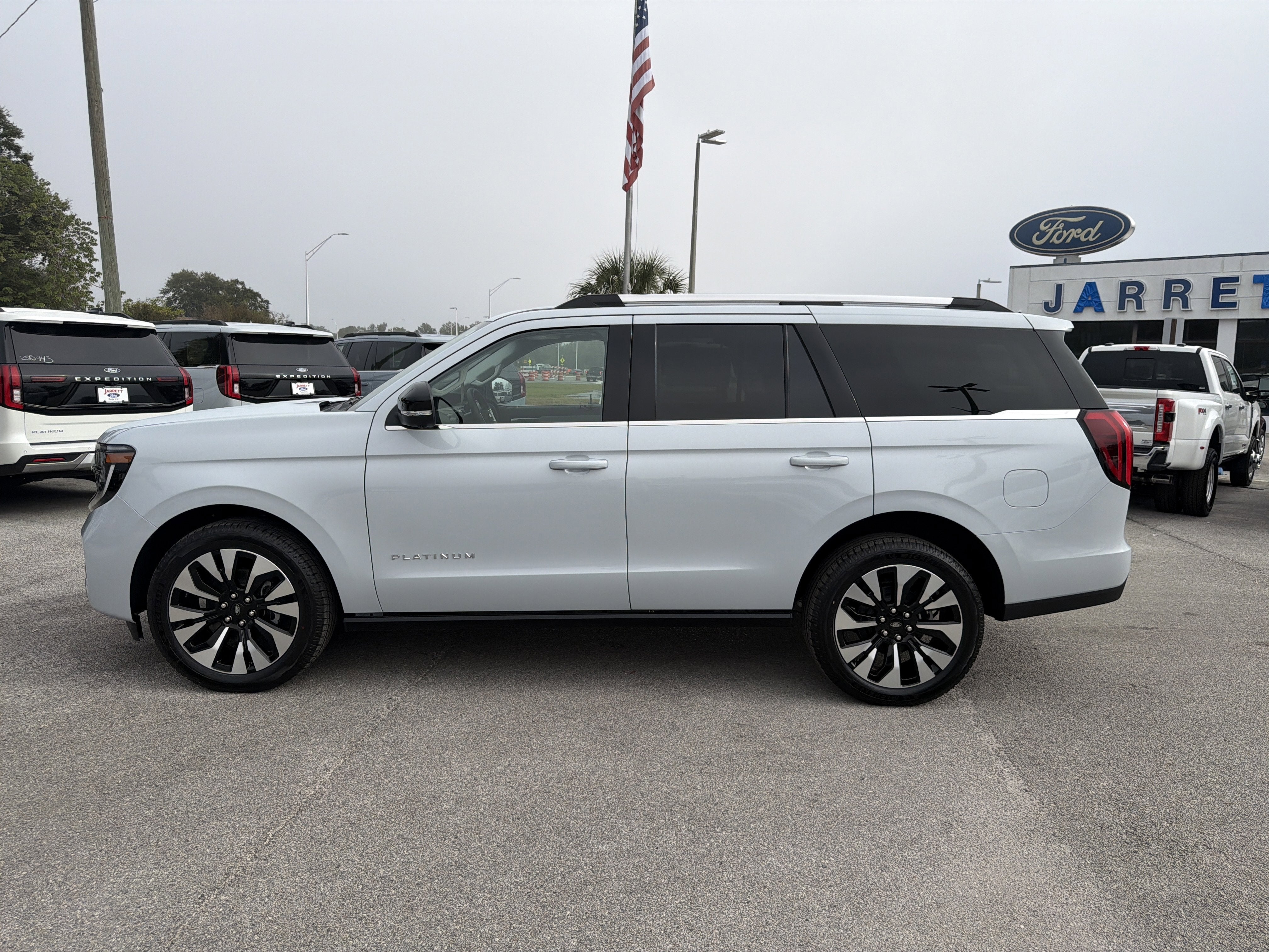 2025 Ford Expedition Platinum
