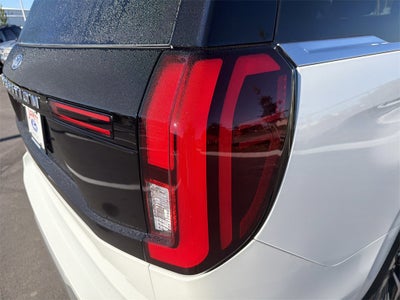 2025 Ford Expedition Platinum