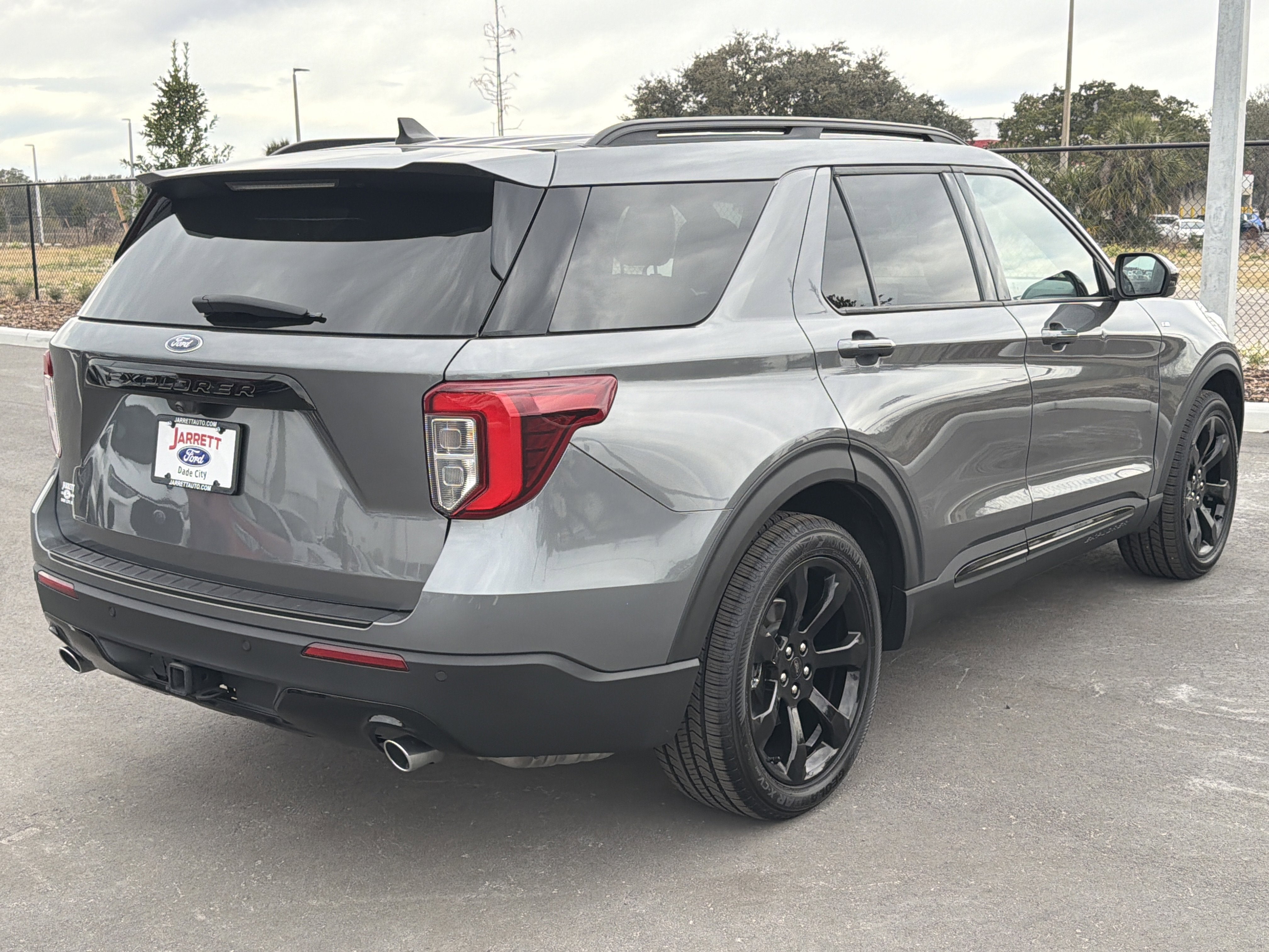 2023 Ford Explorer ST-Line